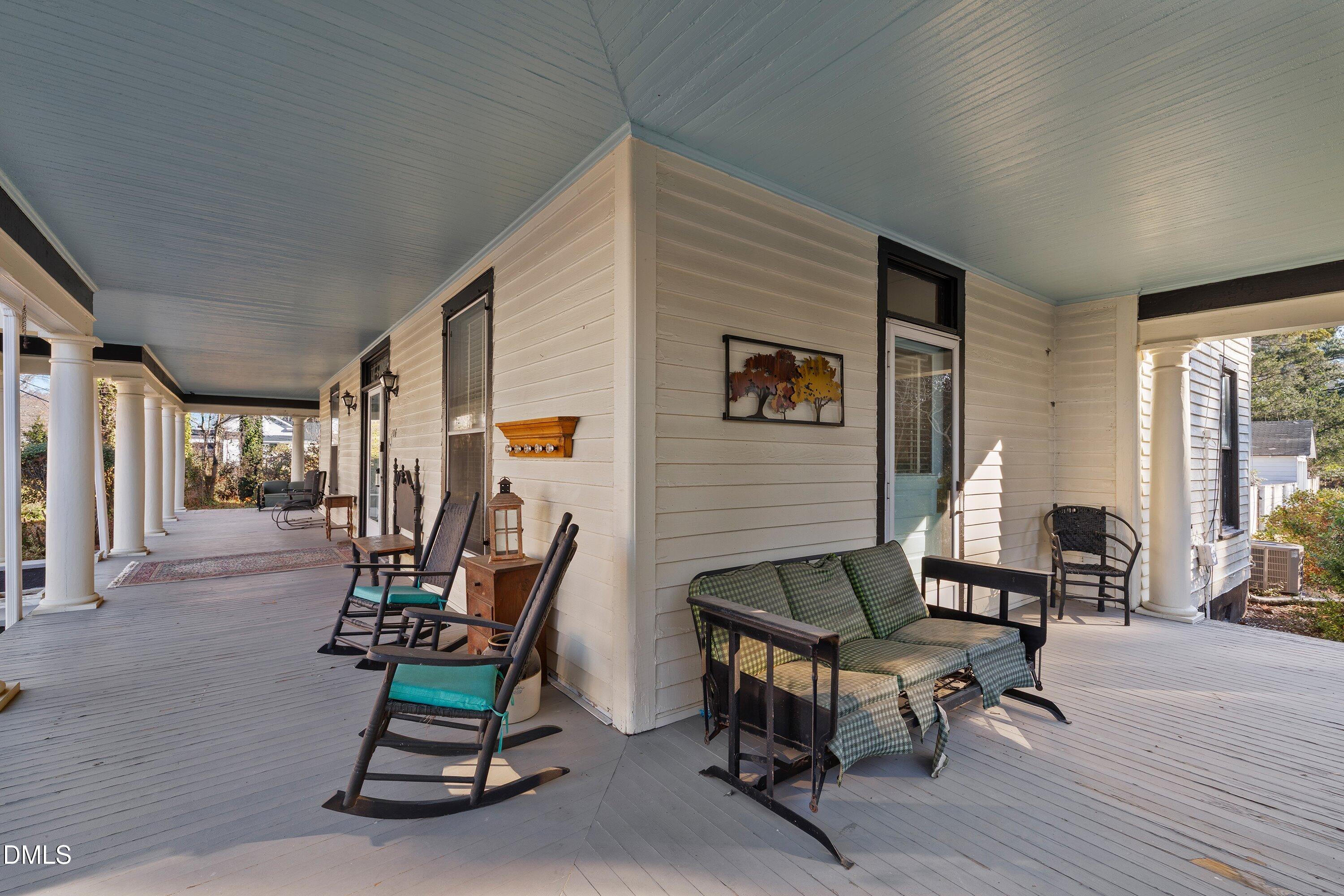 206 S Sycamore Street