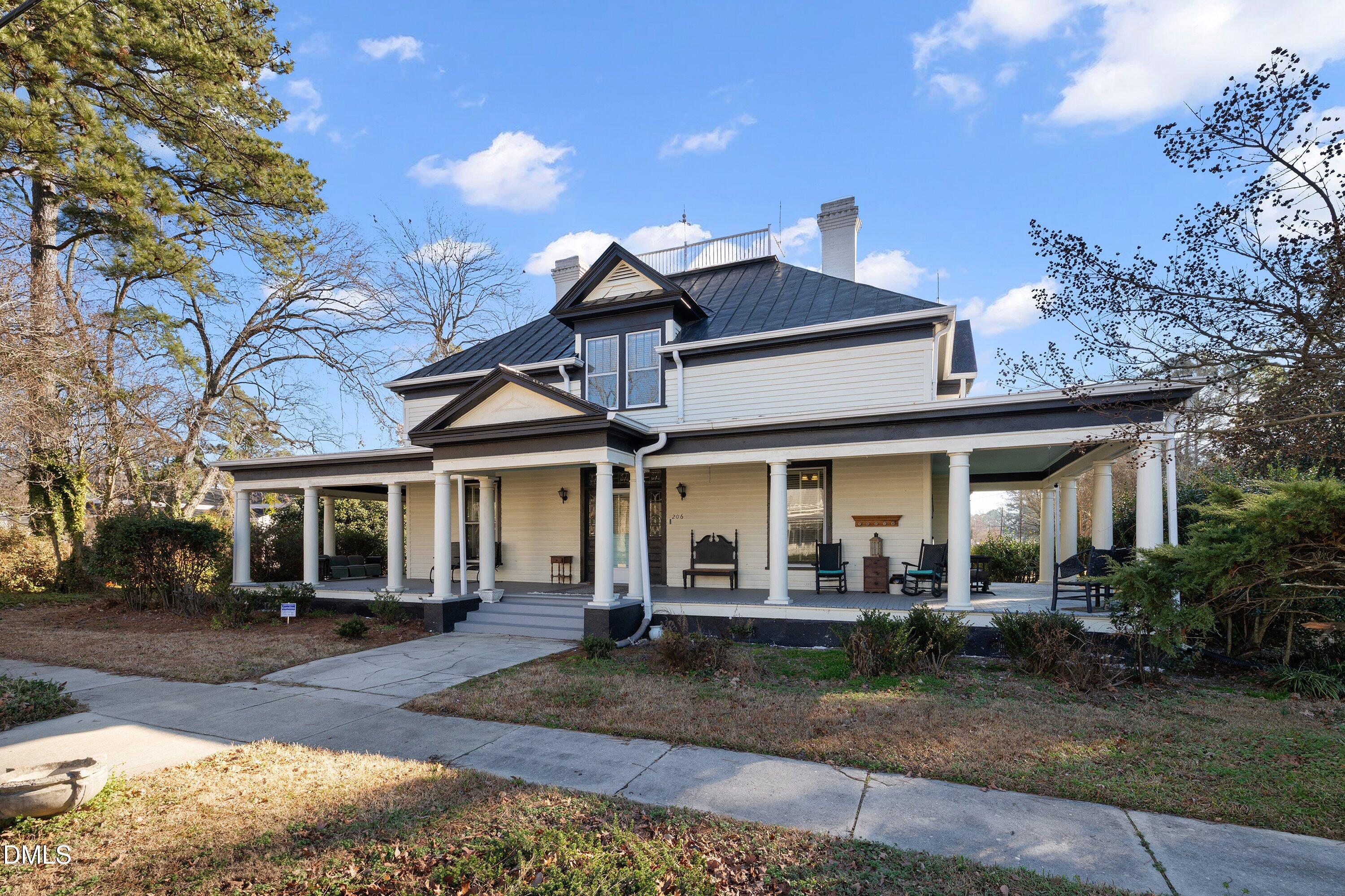 206 S Sycamore Street