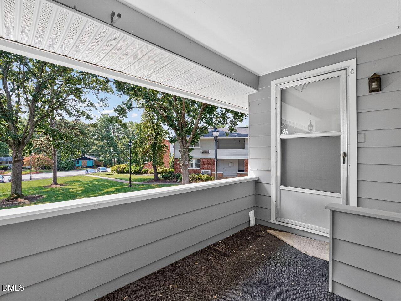813 Daniels C
