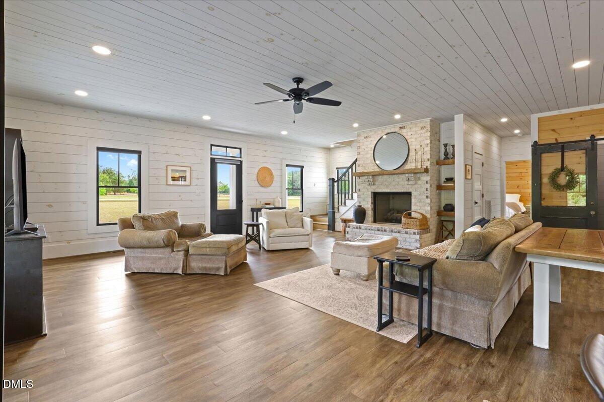 4236 Richardson Road