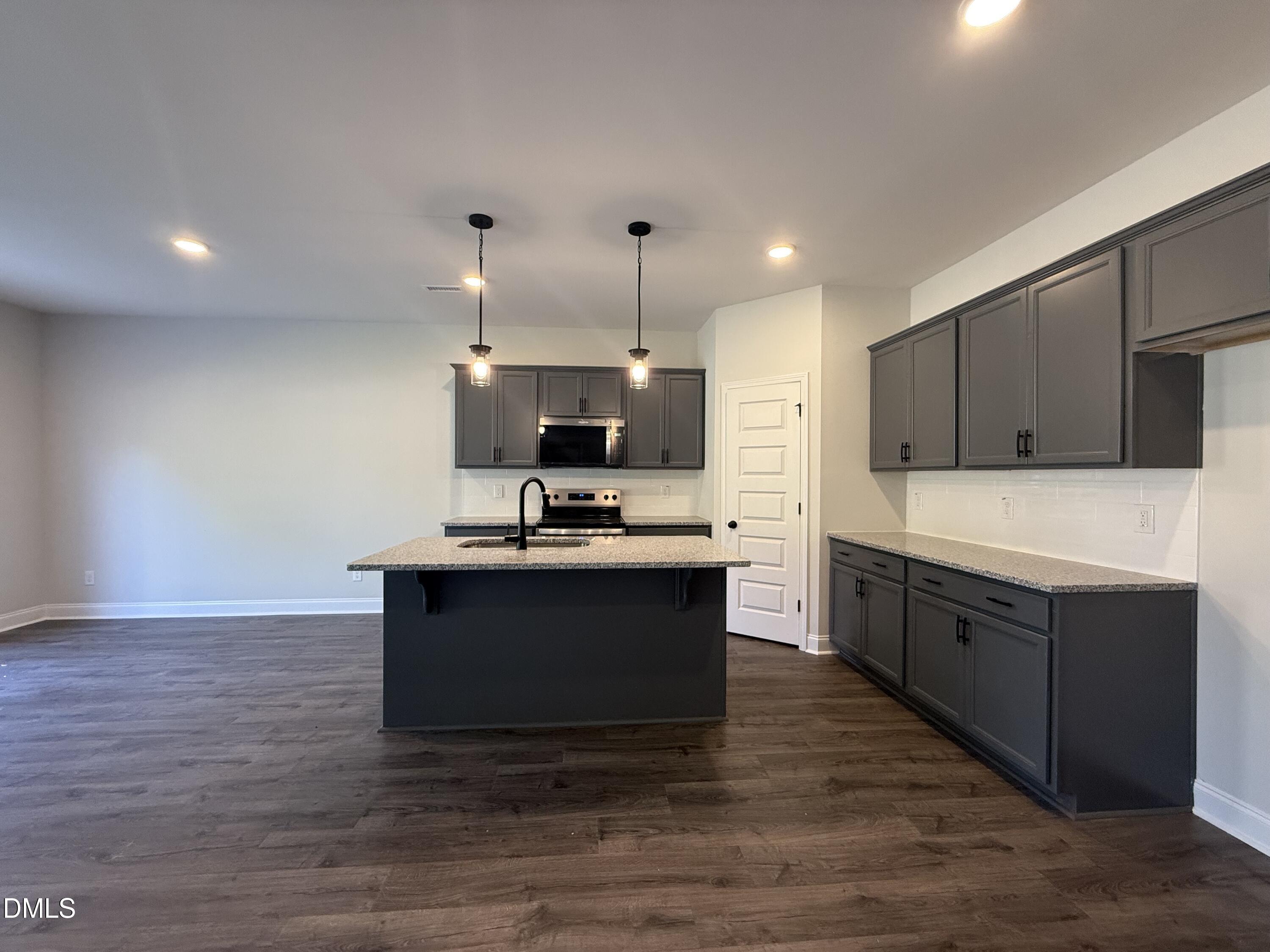 112 S Mistflower Street