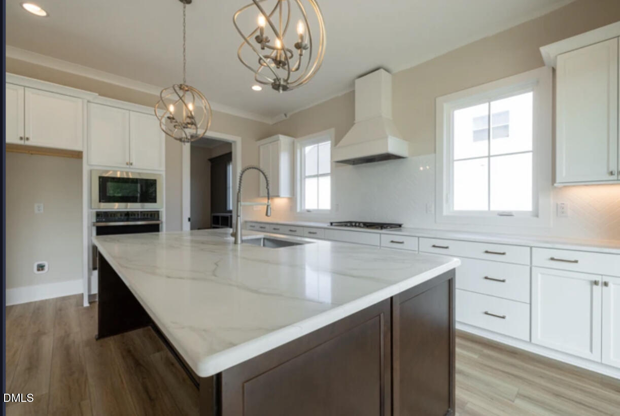 1033 Azalea Garden Circle