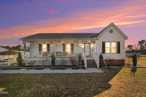 18 Vuncannon Drive Fuquay Varina NC 27526