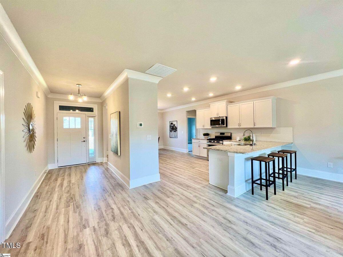21 Shoreline Drive