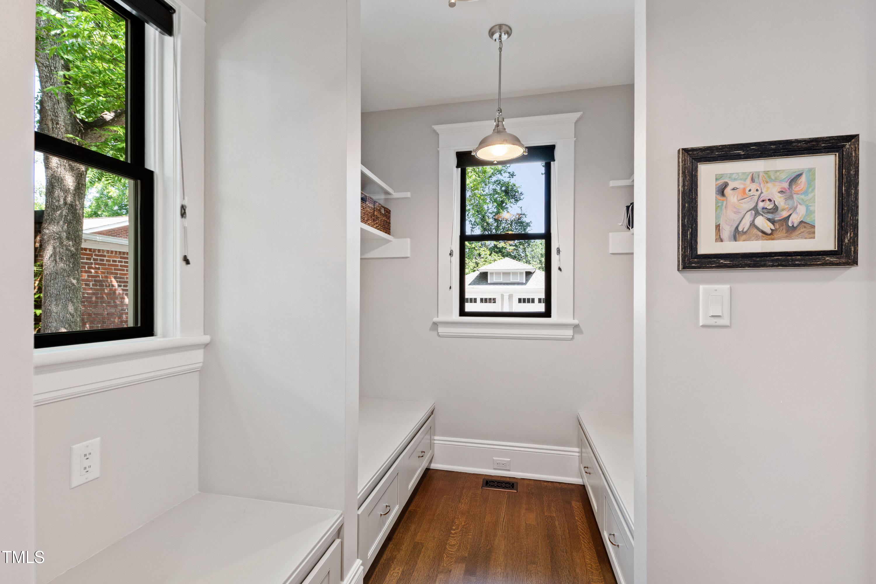 Raleigh, North Carolina 27608, United States, 4 Bedrooms Bedrooms, ,4 BathroomsBathrooms,Residential,Pending,144570