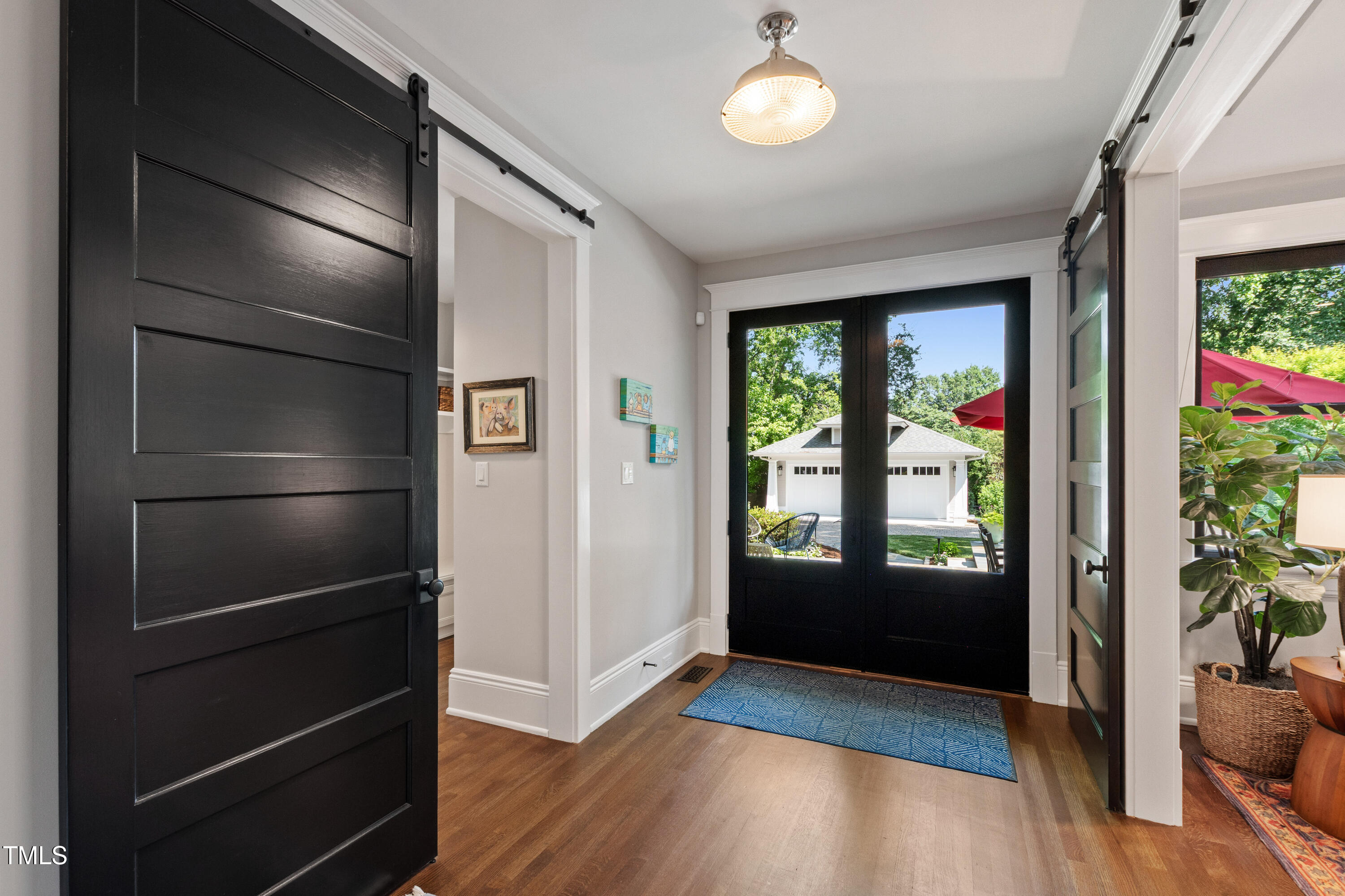 Raleigh, North Carolina 27608, United States, 4 Bedrooms Bedrooms, ,4 BathroomsBathrooms,Residential,Pending,144570