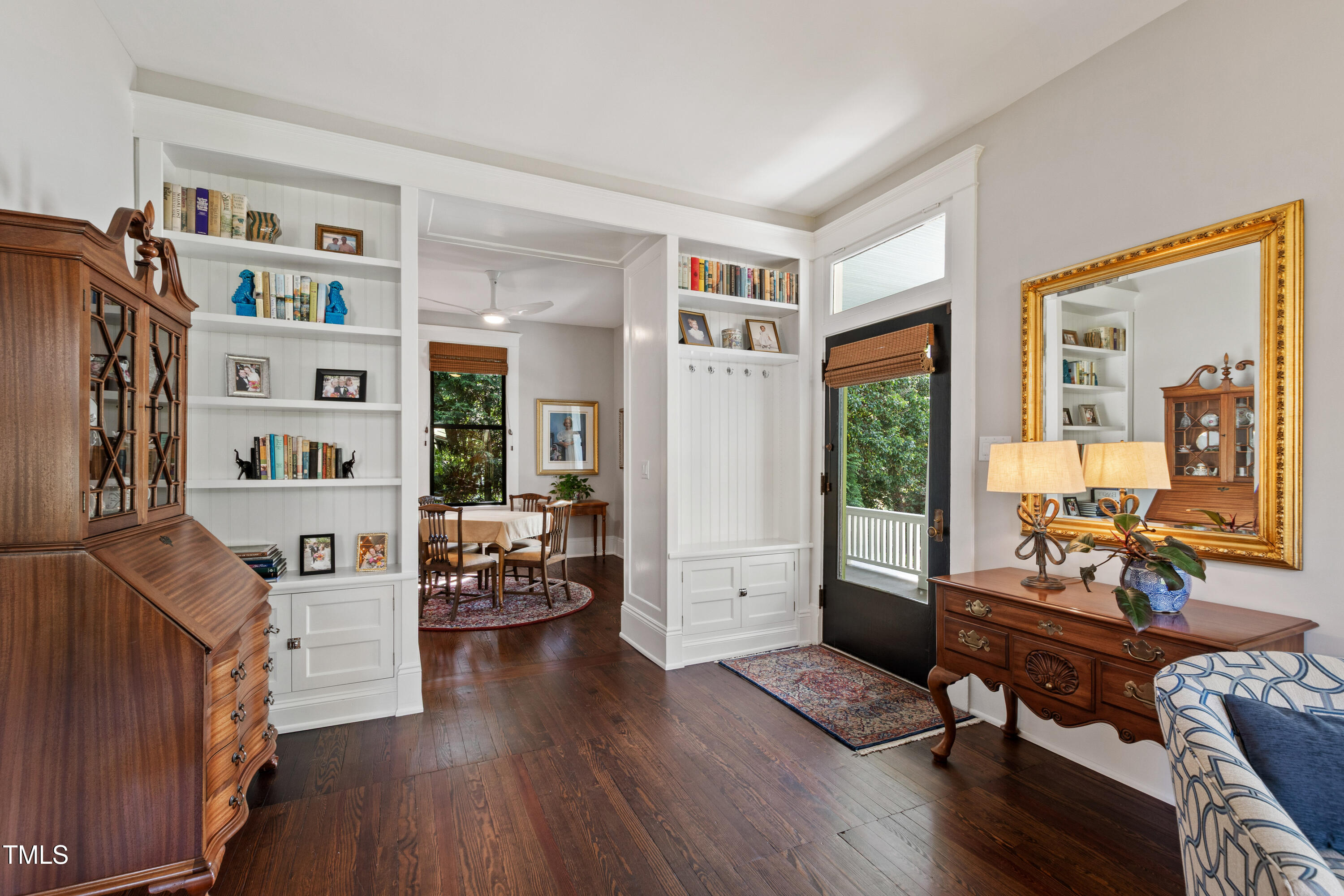 Raleigh, North Carolina 27608, United States, 4 Bedrooms Bedrooms, ,4 BathroomsBathrooms,Residential,Pending,144570