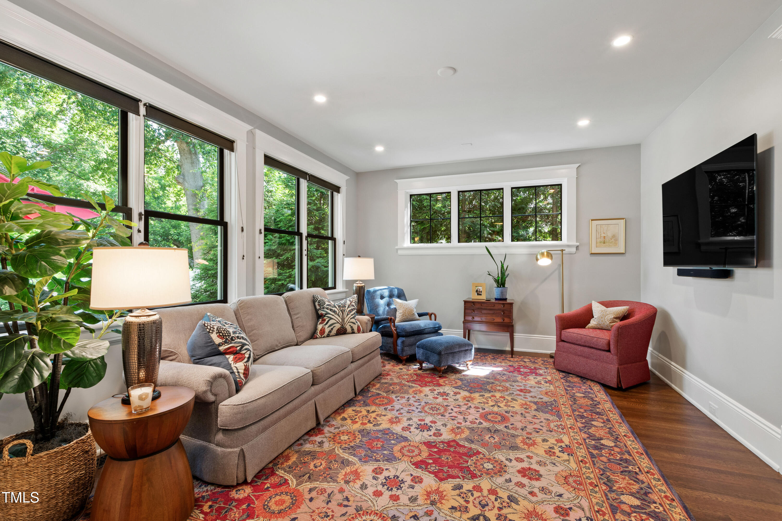 Raleigh, North Carolina 27608, United States, 4 Bedrooms Bedrooms, ,4 BathroomsBathrooms,Residential,Pending,144570