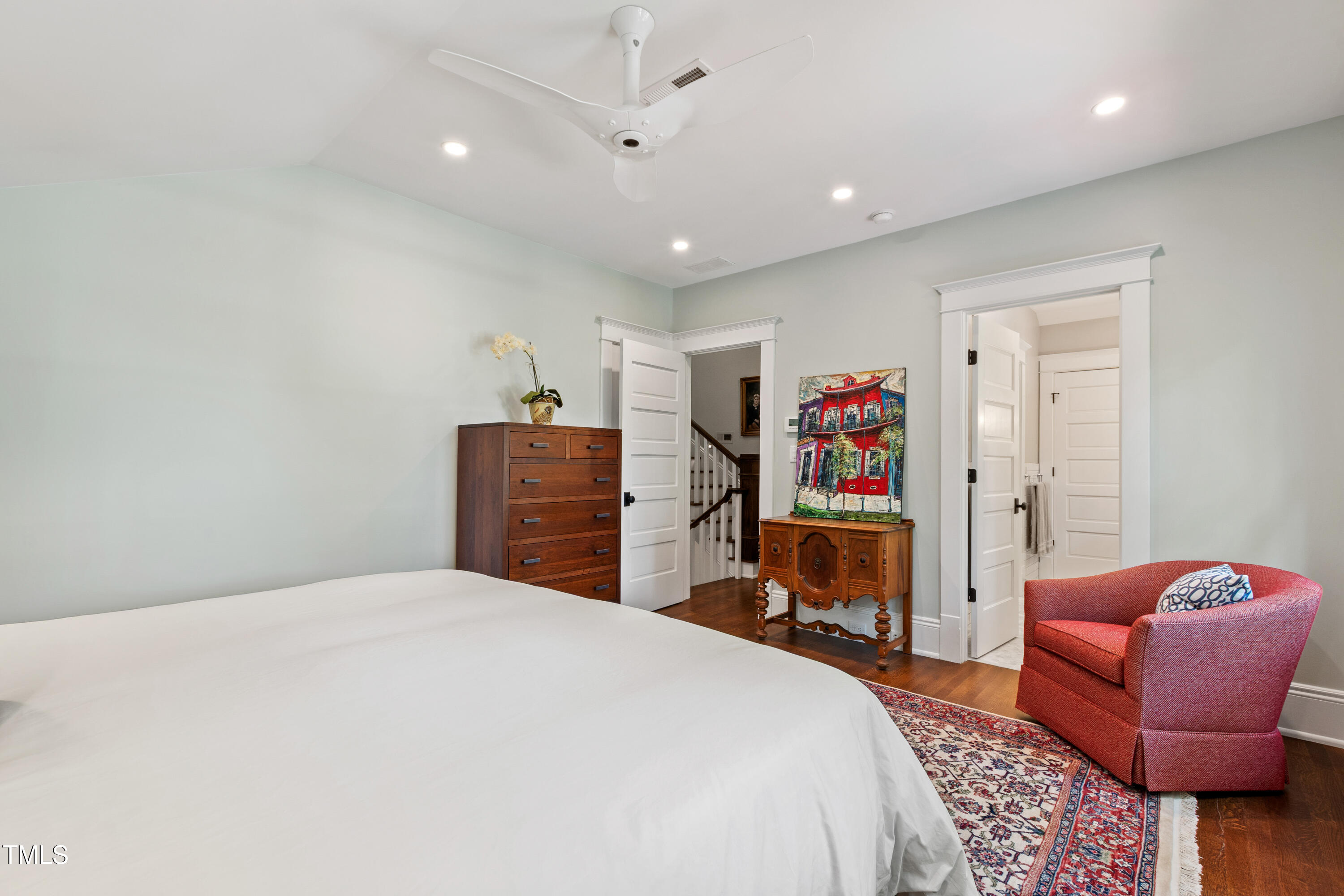 Raleigh, North Carolina 27608, United States, 4 Bedrooms Bedrooms, ,4 BathroomsBathrooms,Residential,Pending,144570