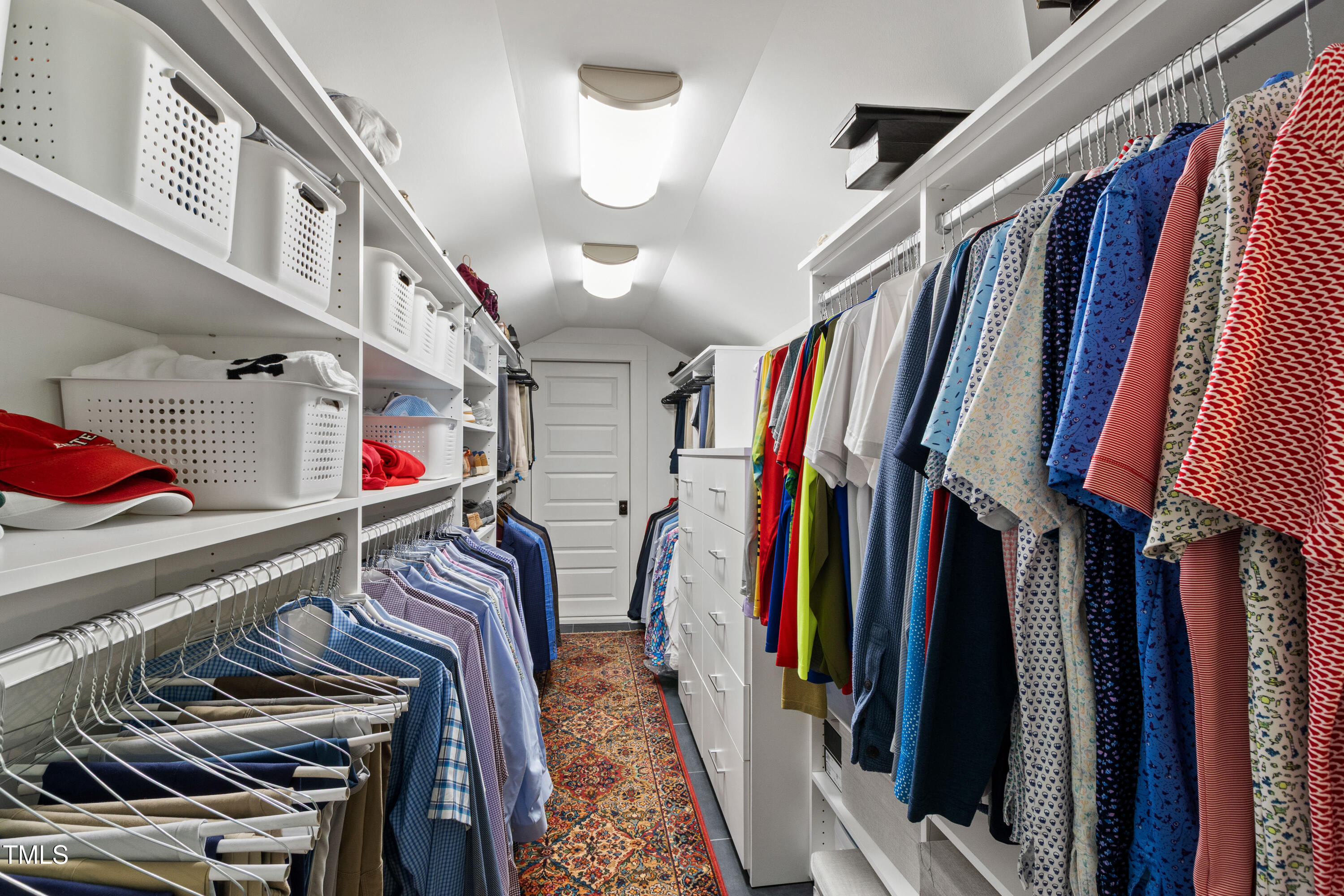 Raleigh, North Carolina 27608, United States, 4 Bedrooms Bedrooms, ,4 BathroomsBathrooms,Residential,Pending,144570