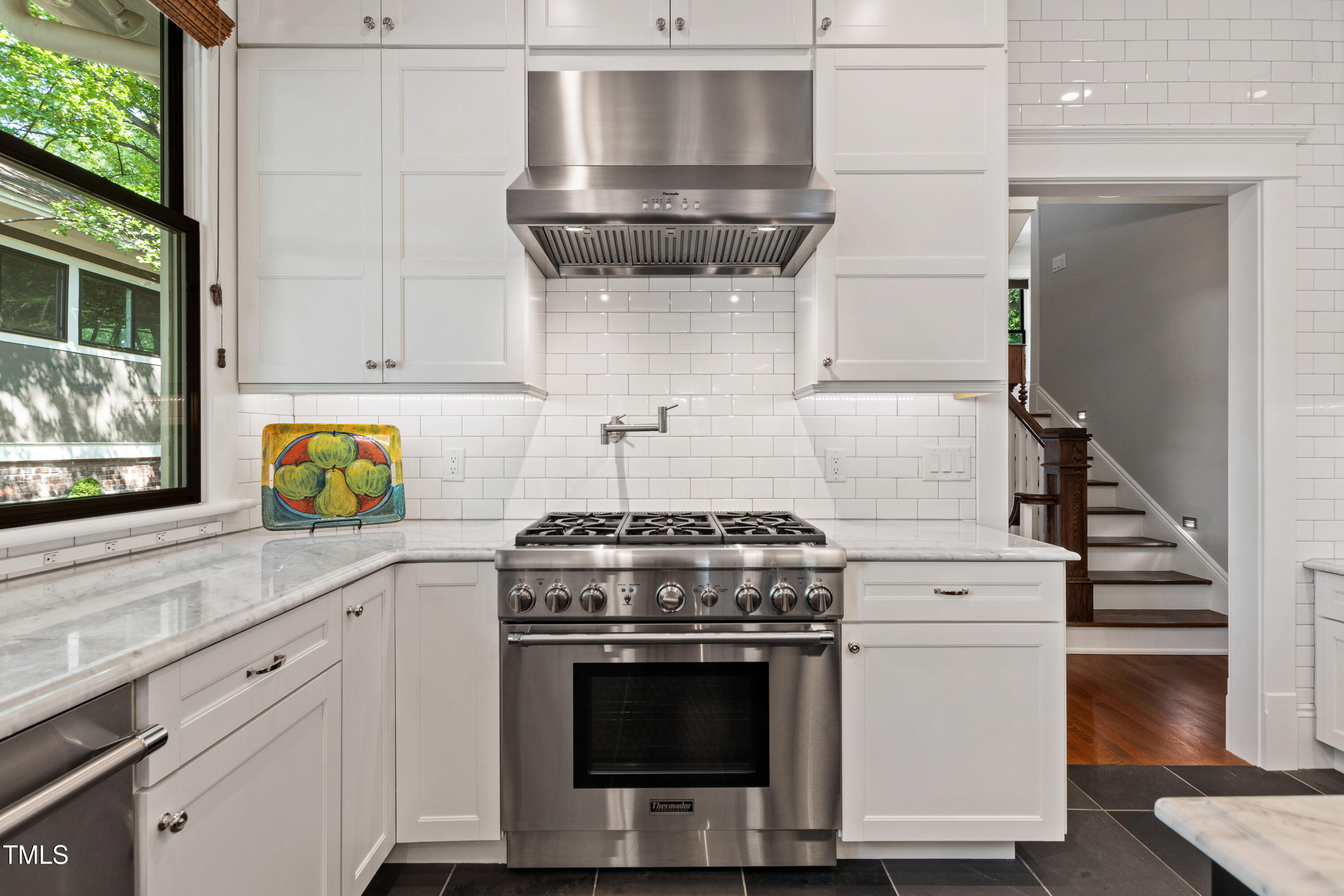 Raleigh, North Carolina 27608, United States, 4 Bedrooms Bedrooms, ,4 BathroomsBathrooms,Residential,Pending,144570