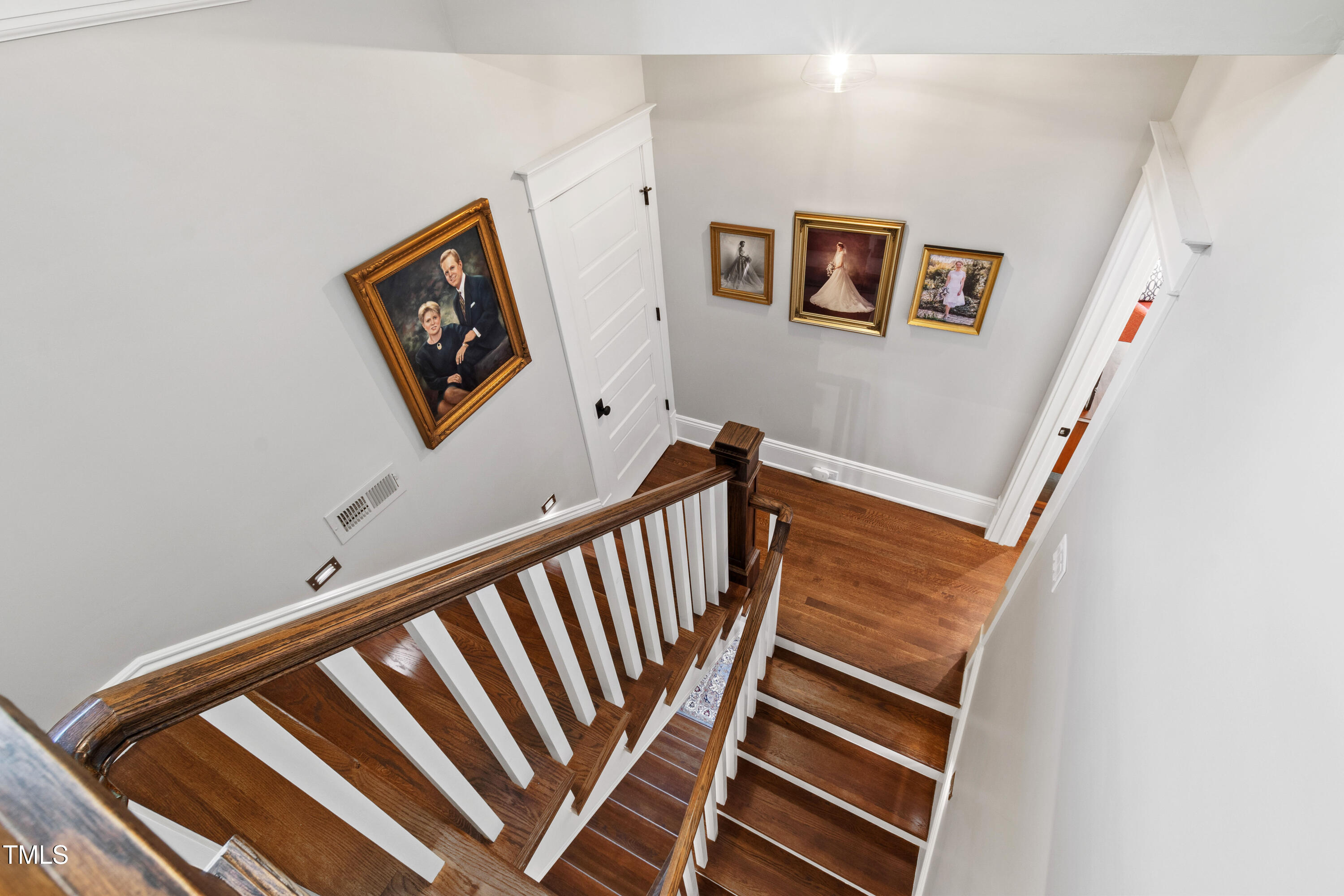 Raleigh, North Carolina 27608, United States, 4 Bedrooms Bedrooms, ,4 BathroomsBathrooms,Residential,Pending,144570