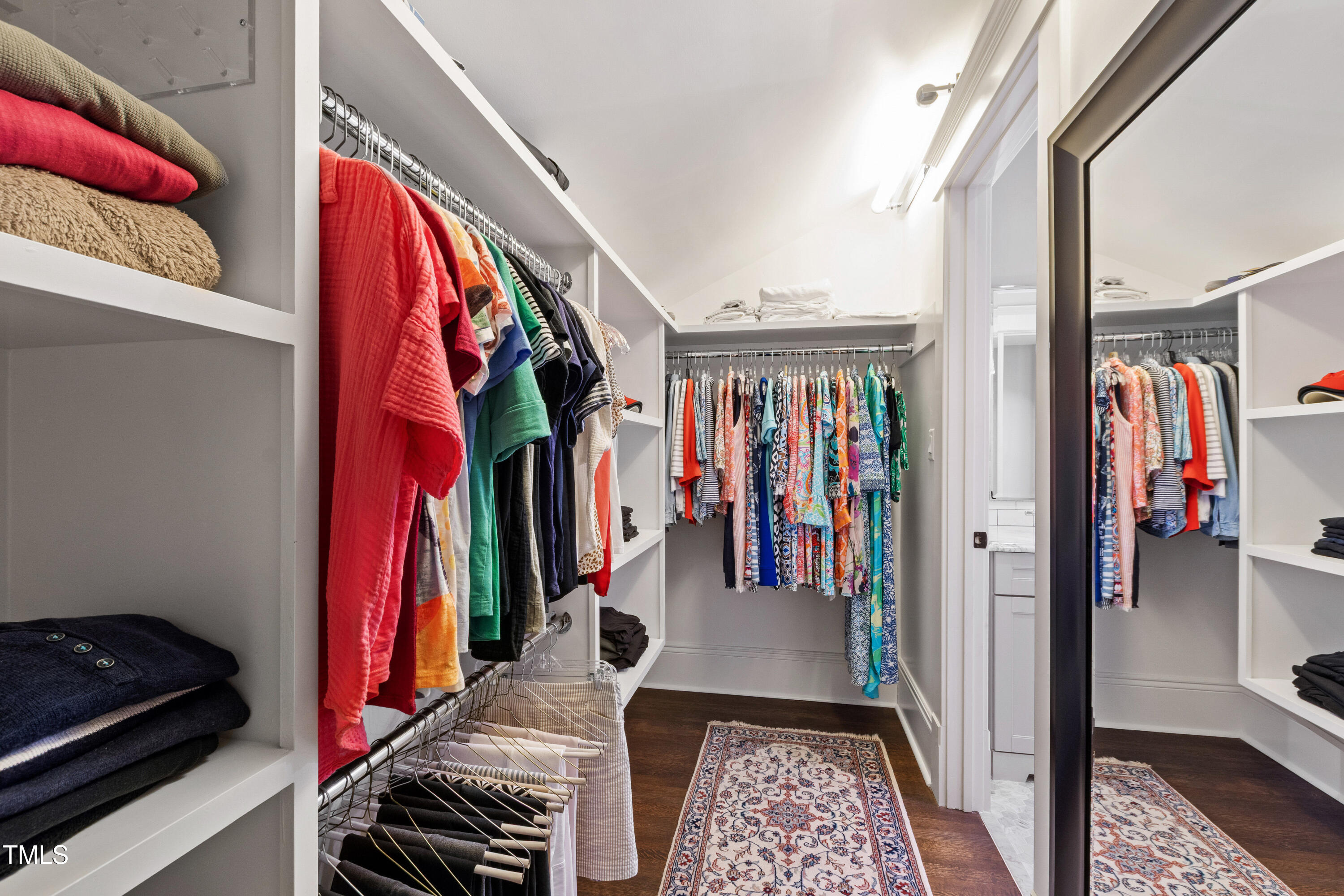 Raleigh, North Carolina 27608, United States, 4 Bedrooms Bedrooms, ,4 BathroomsBathrooms,Residential,Pending,144570