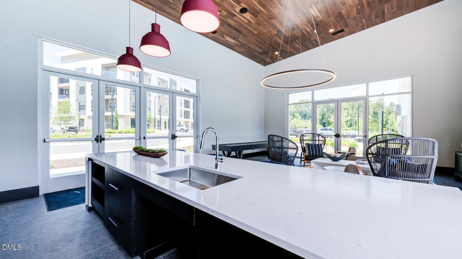 Chapel Hill, North Carolina 27517, United States, 1 Bedroom Bedrooms, ,1 BathroomBathrooms,Residential,Active,192562