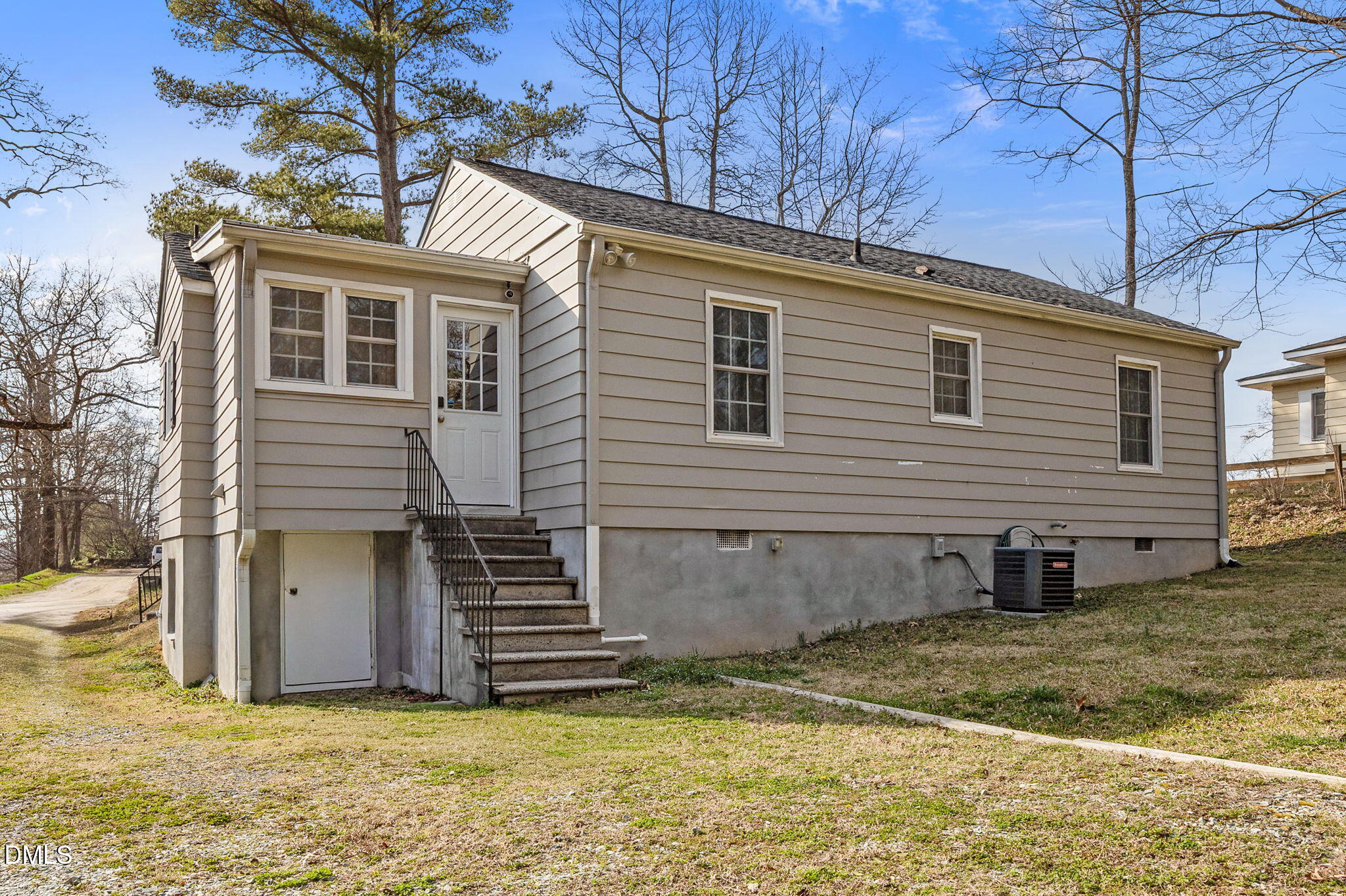 212 Southerland Street