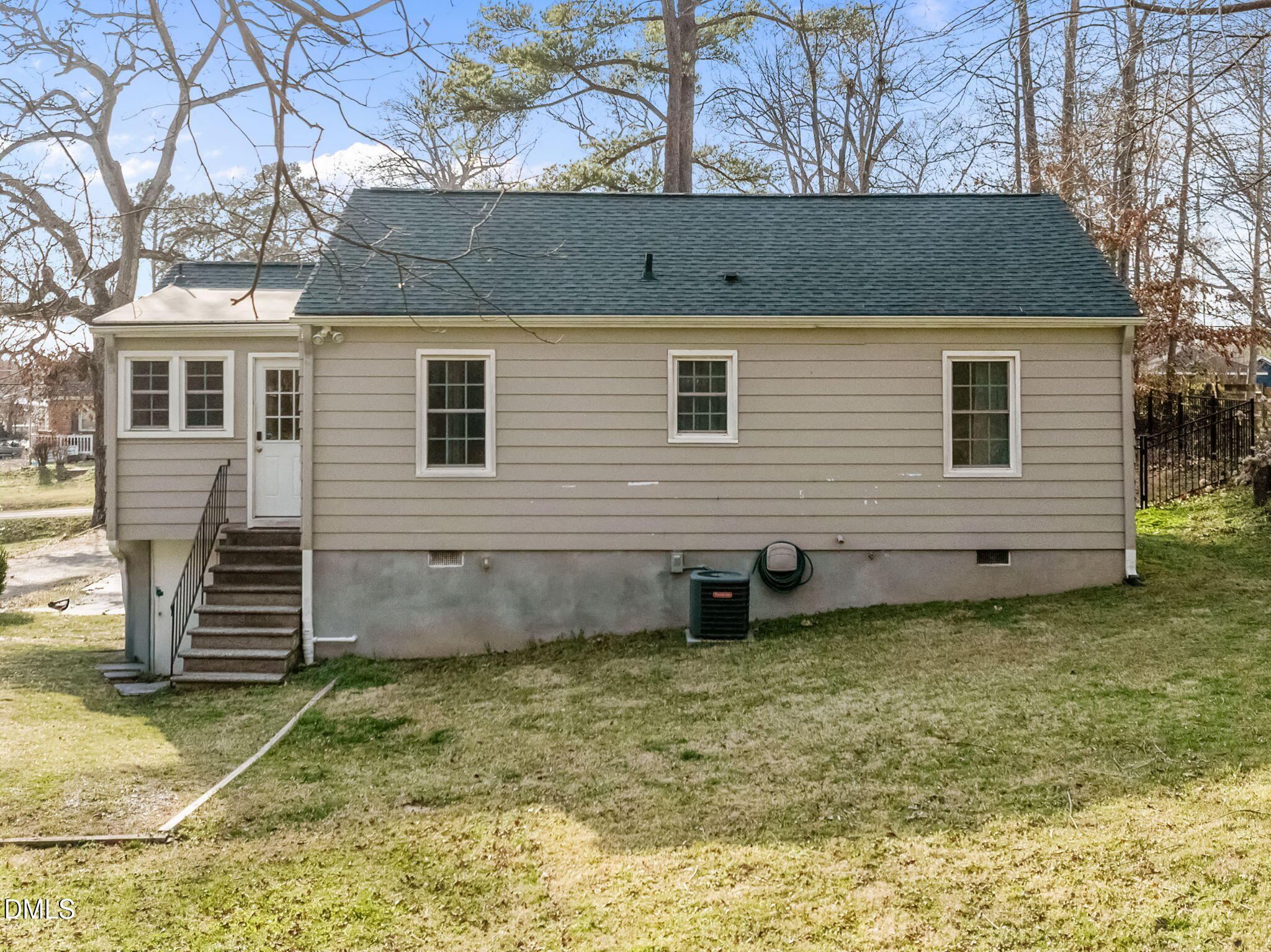 212 Southerland Street
