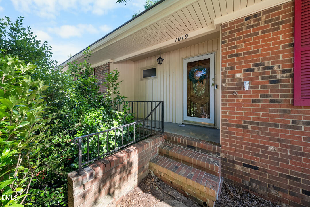 1019 Garden Court