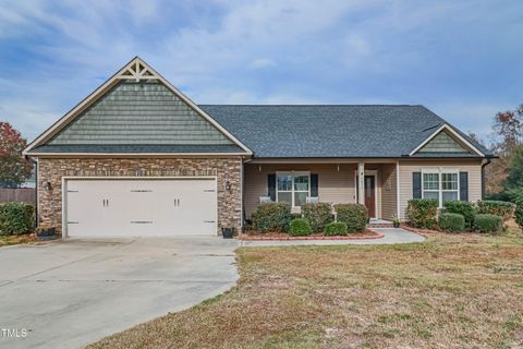 A home in Dunn