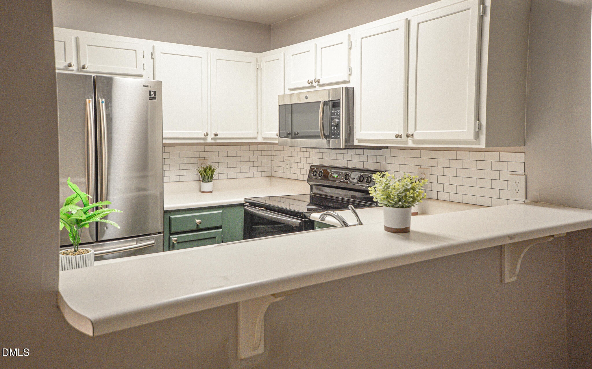 5114 Lamppost Circle