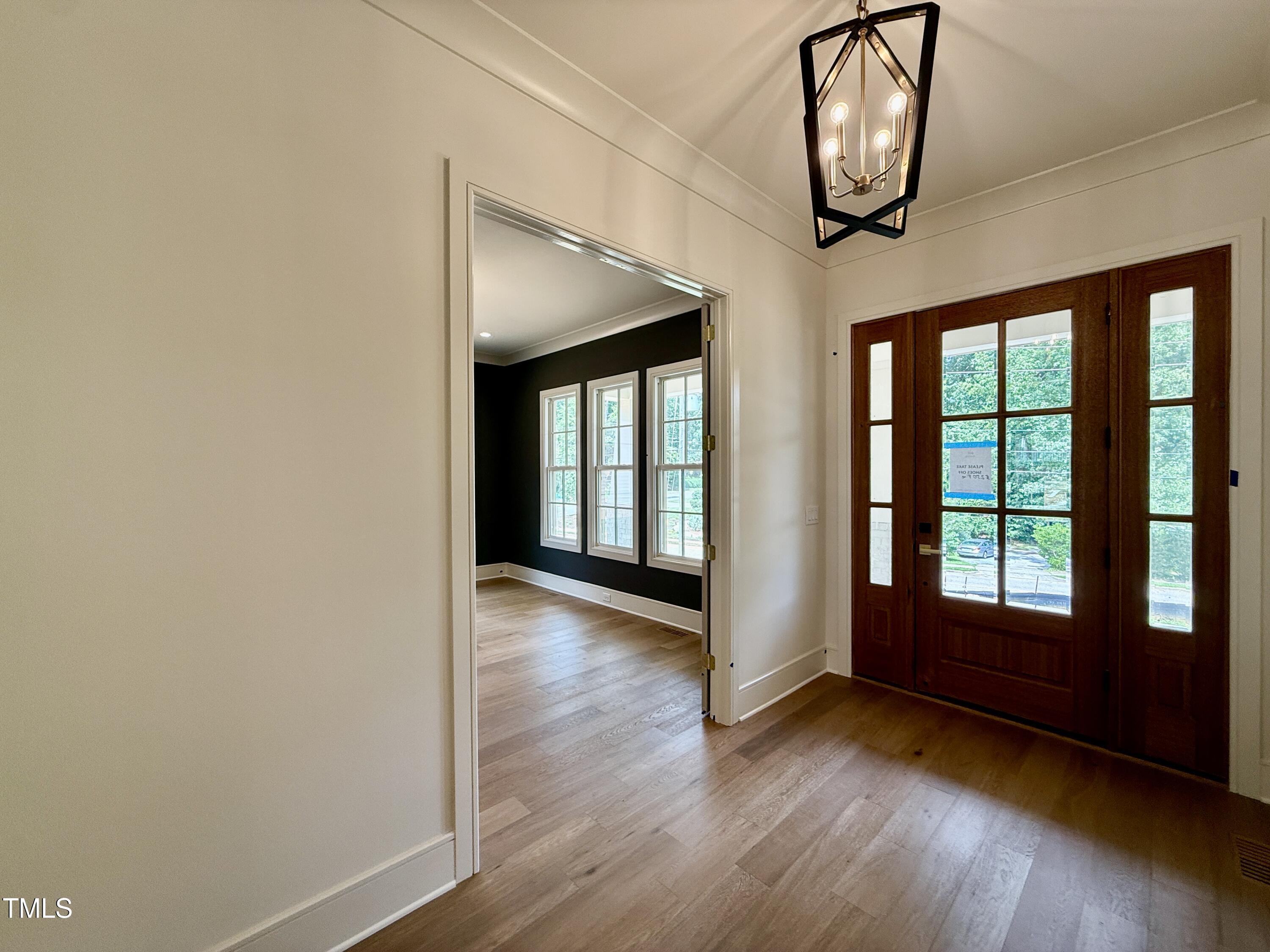 1225 Dixie Trail