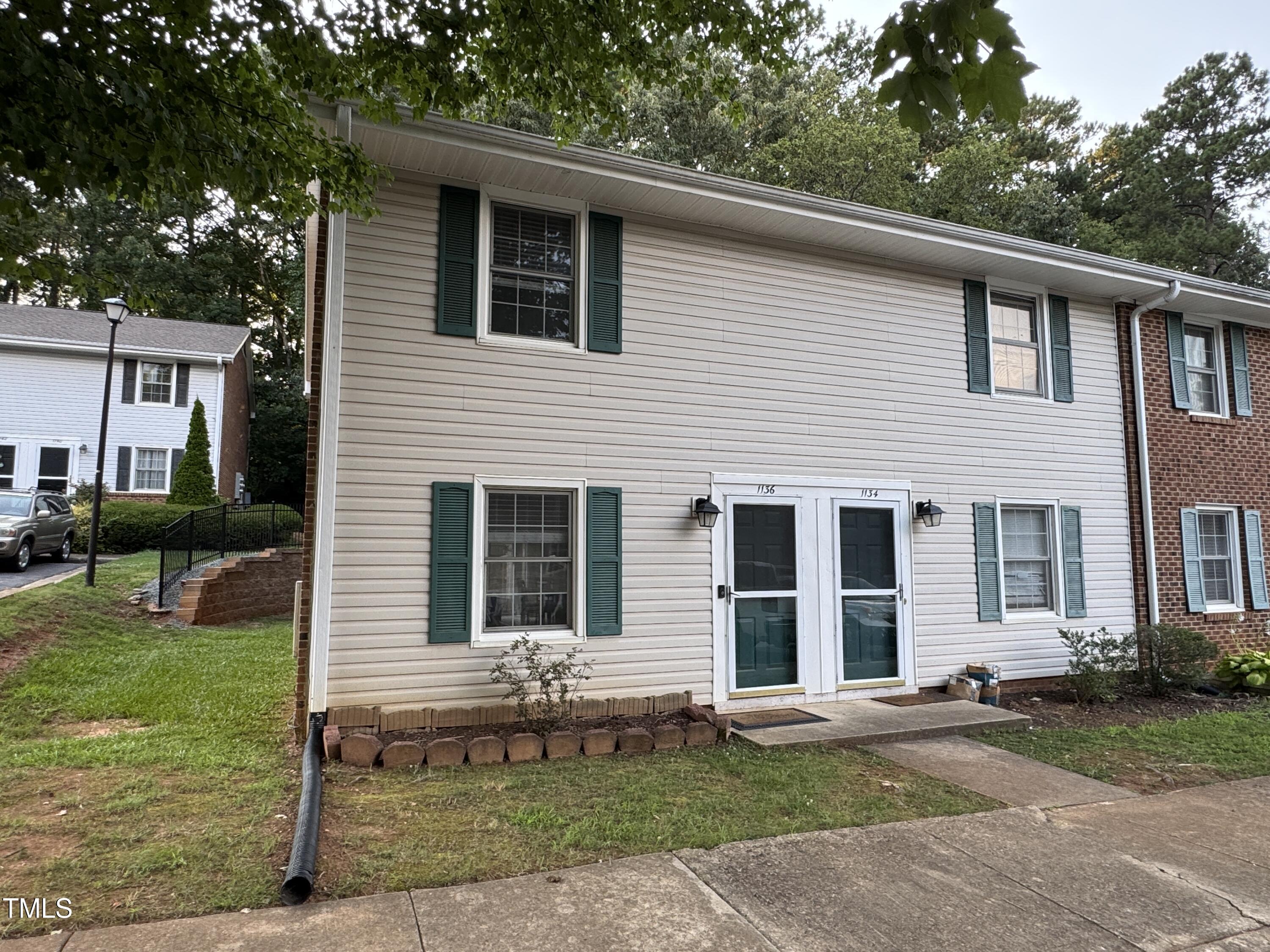 1136 Nottingham Circle