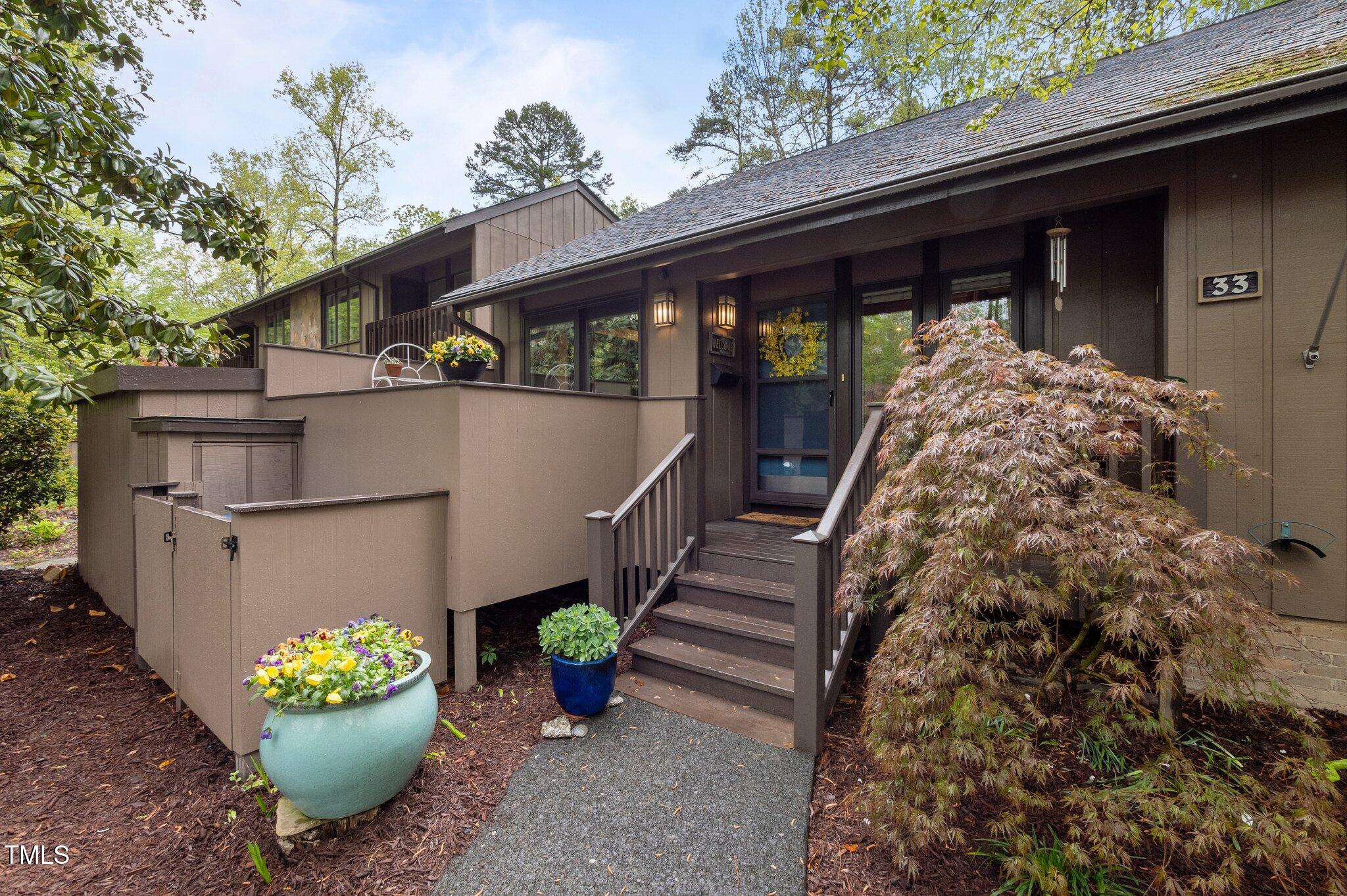 33 Stoneridge Circle