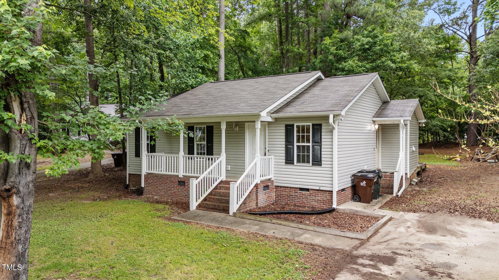 627 Gaslight Trail