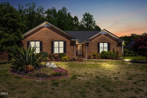 929 Old Baron Drive Fuquay Varina NC 27526