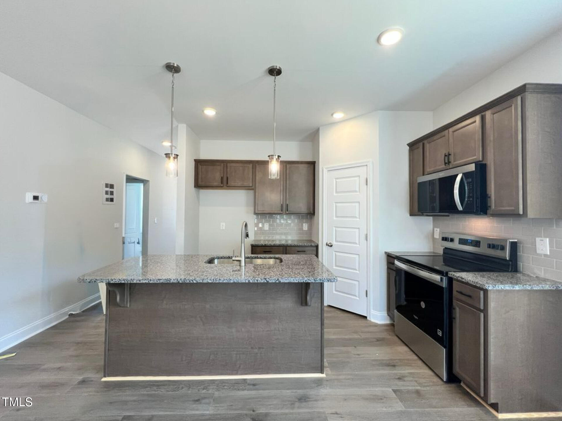160 W Saltgrass Lane