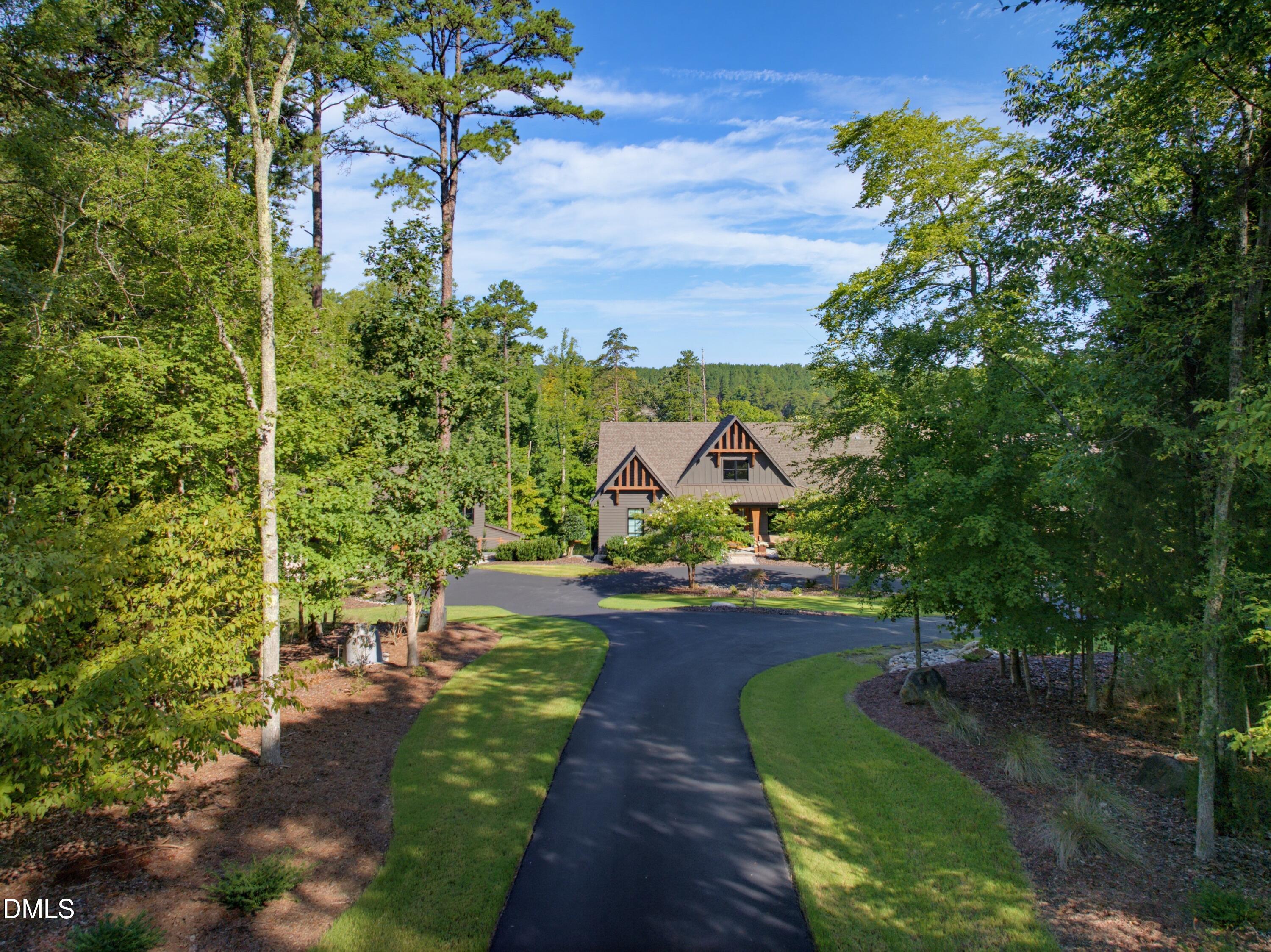 935 Estate Road