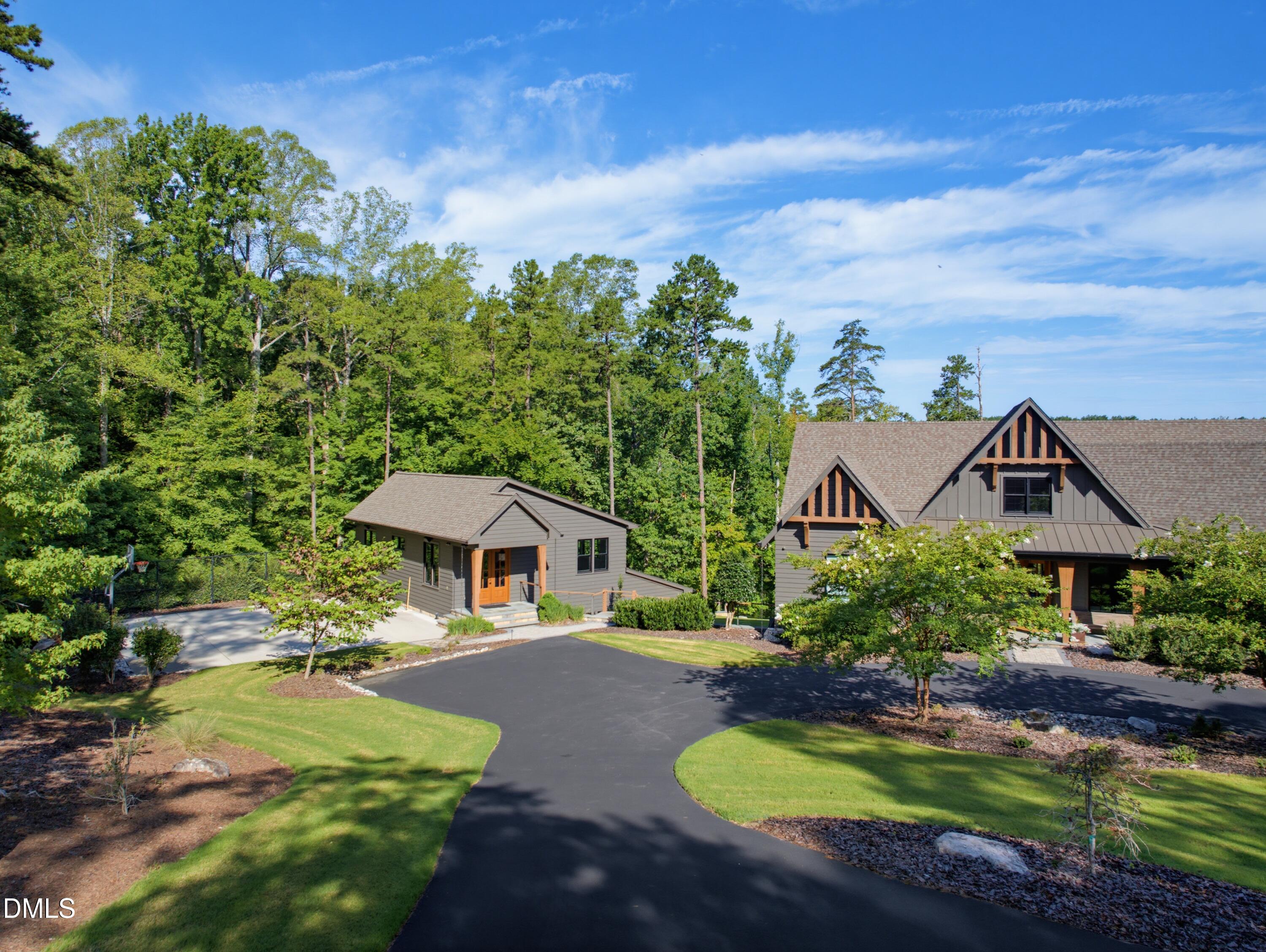 935 Estate Road