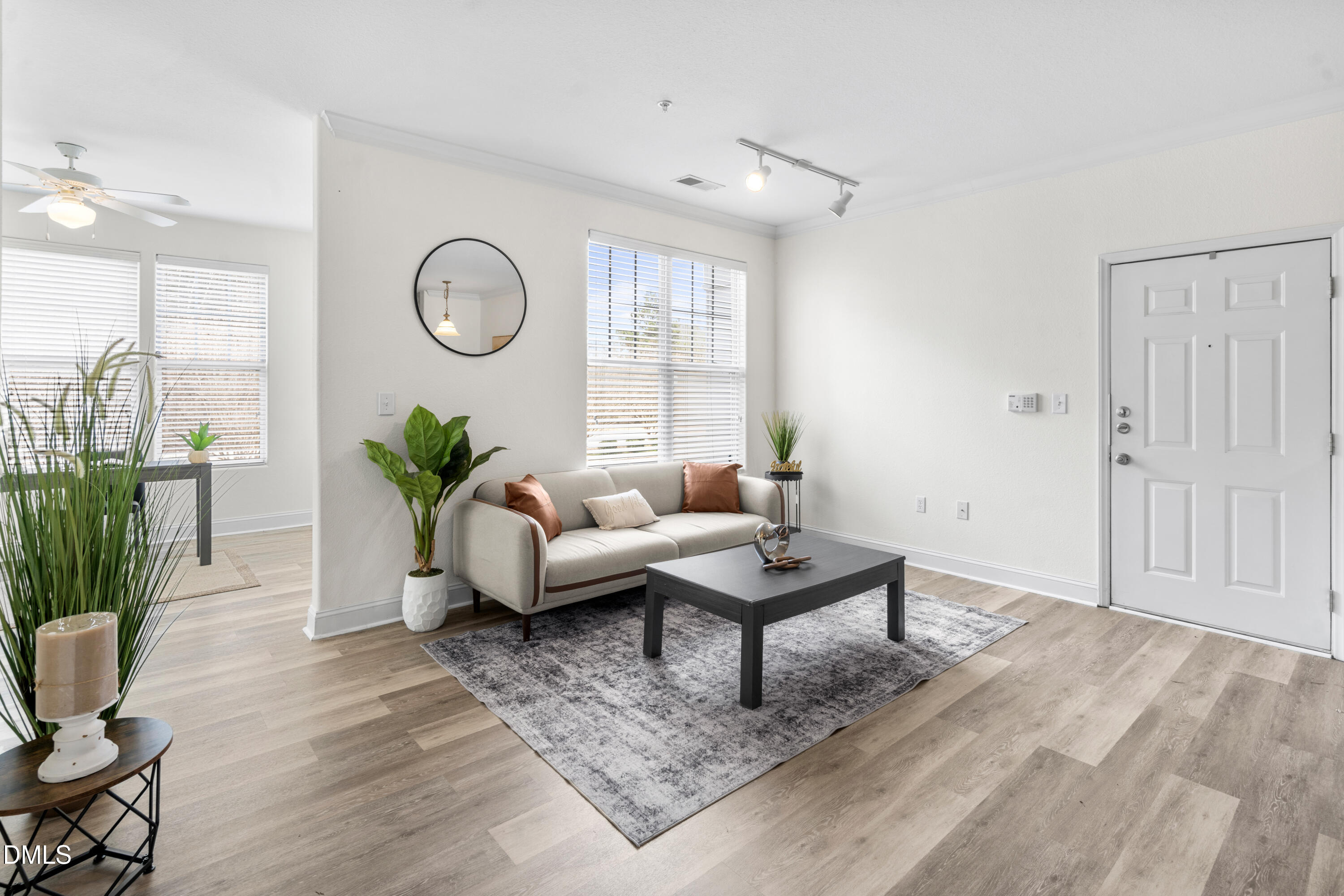 1922 Parkside Village Drive