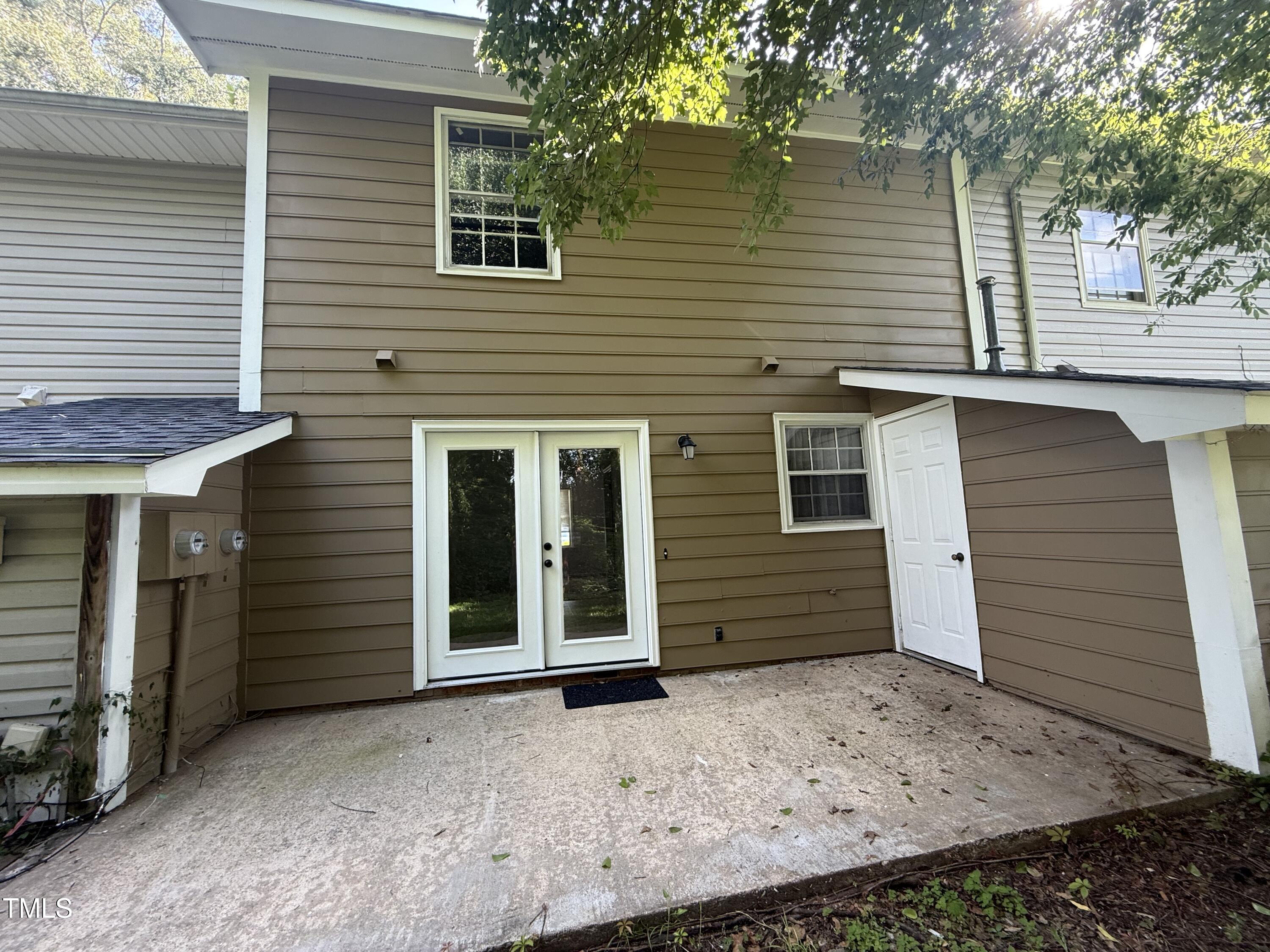 123 Rollingwood Drive
