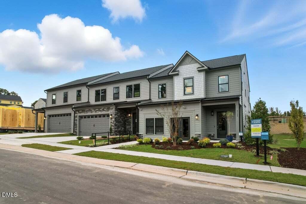 1103 Palisade Bluff Lane