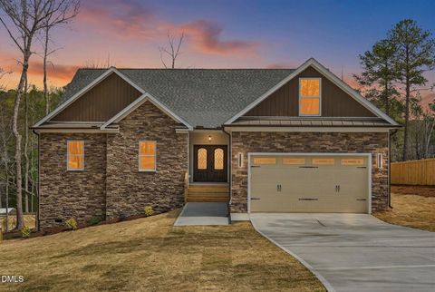 62 Ponchartrain Street Fuquay Varina NC 27526