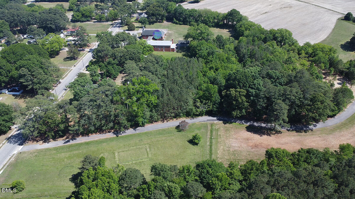 00 Cemetery Drive