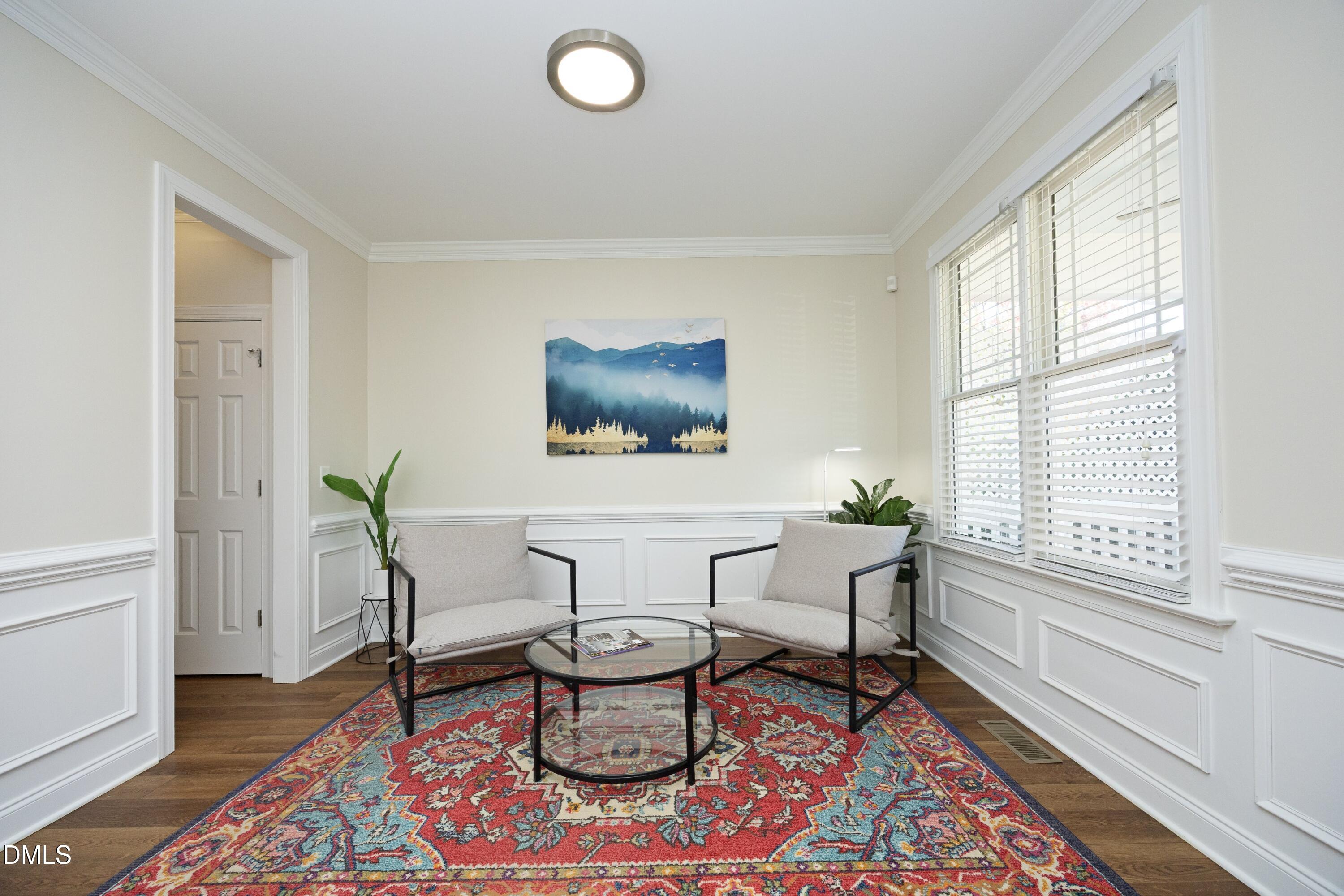 637 Lake Artesia Lane