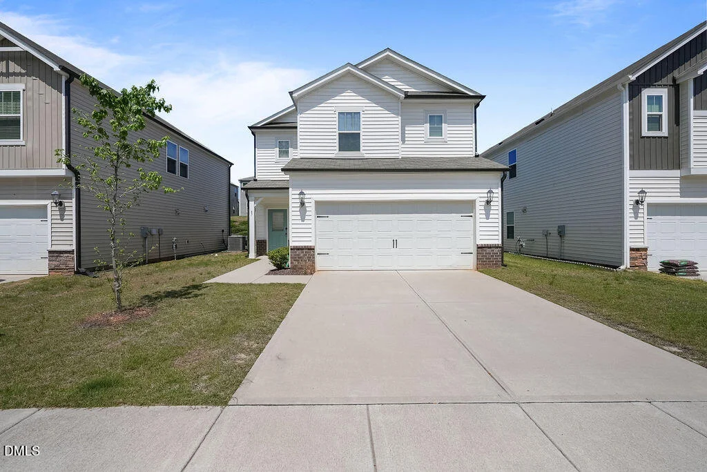87 Anise Tree Way
