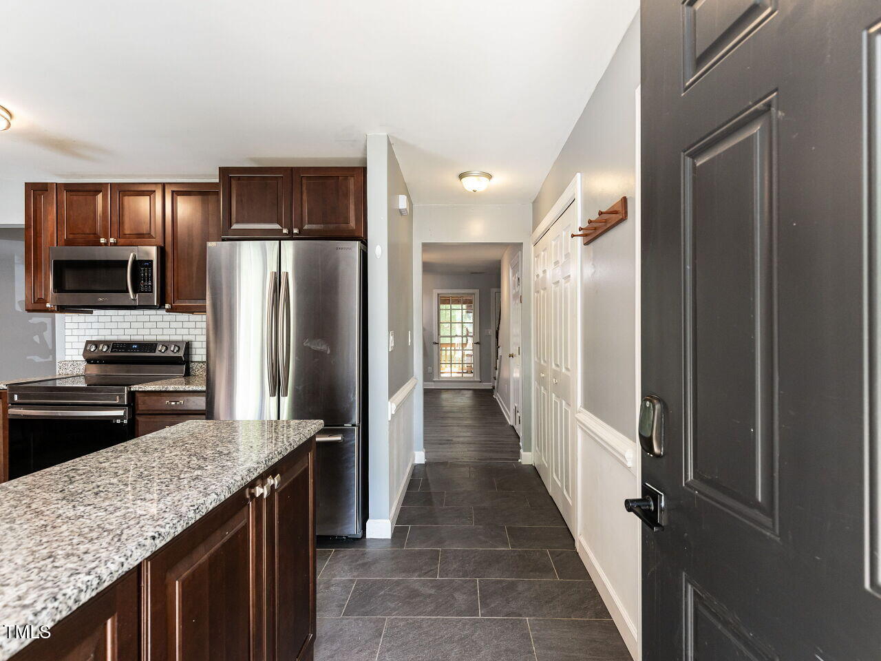 102 Sanair Court
