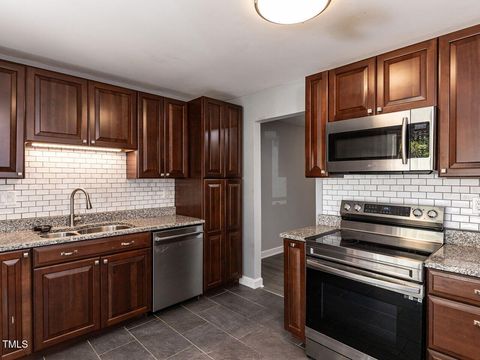 102 Sanair Court Apex NC 27502