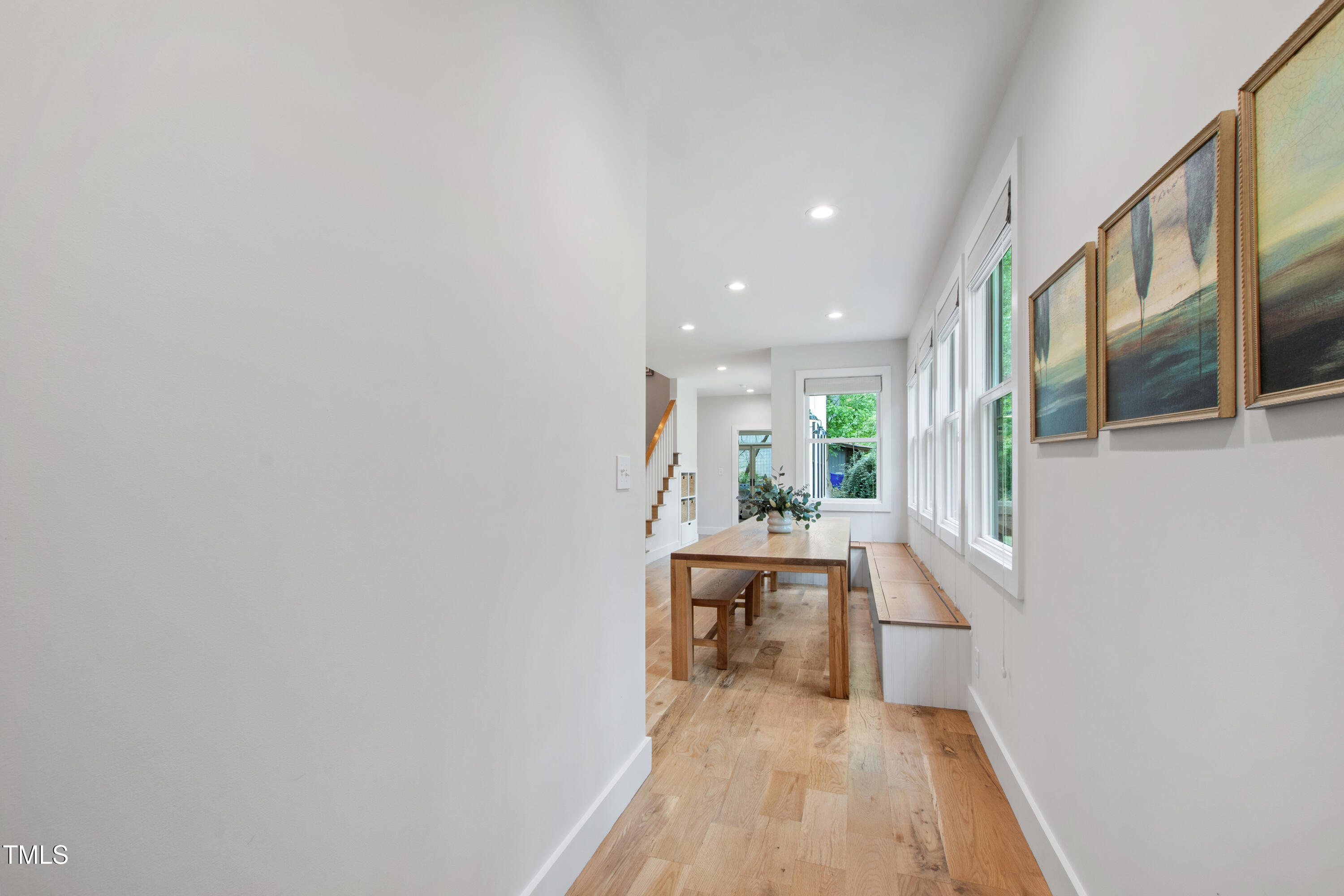 112 Meadowbrook Drive