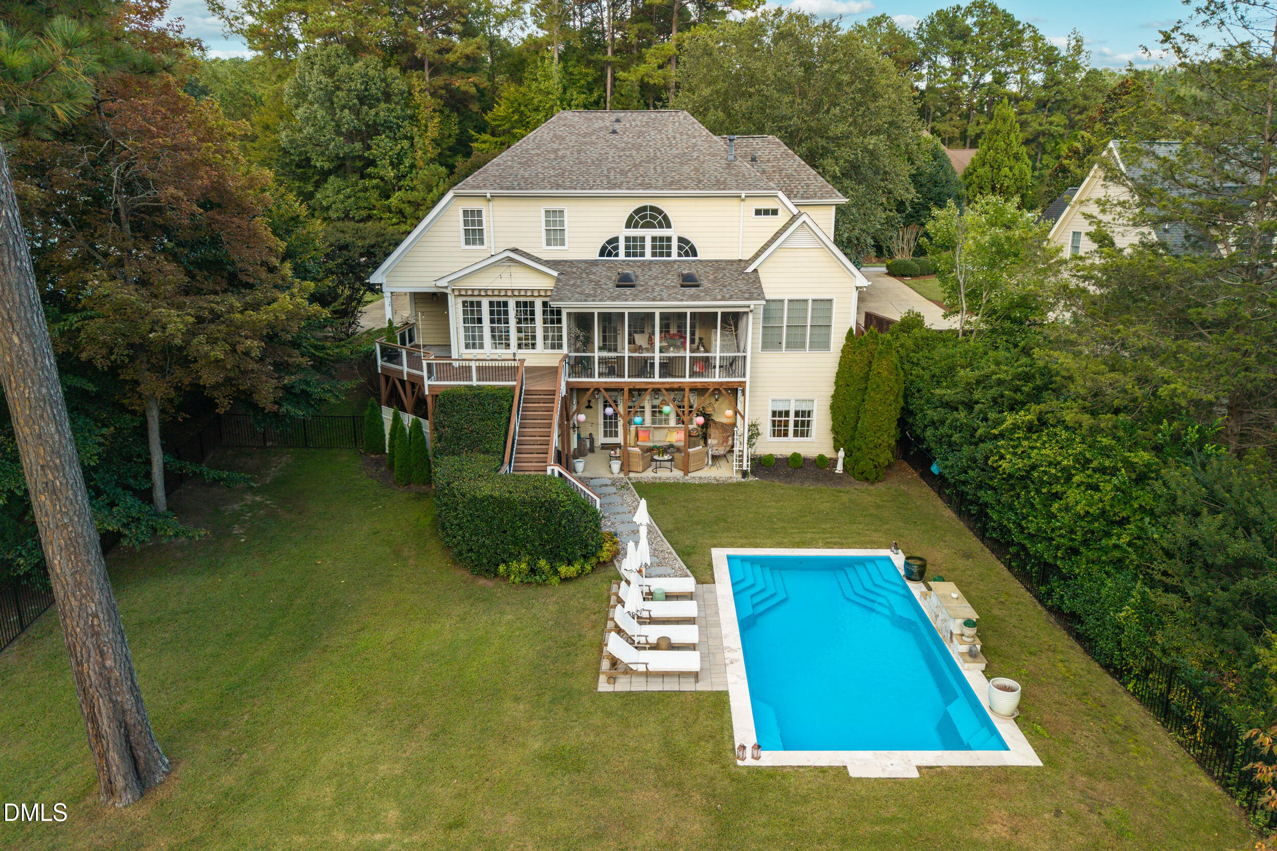 2613 Forest Lake Court