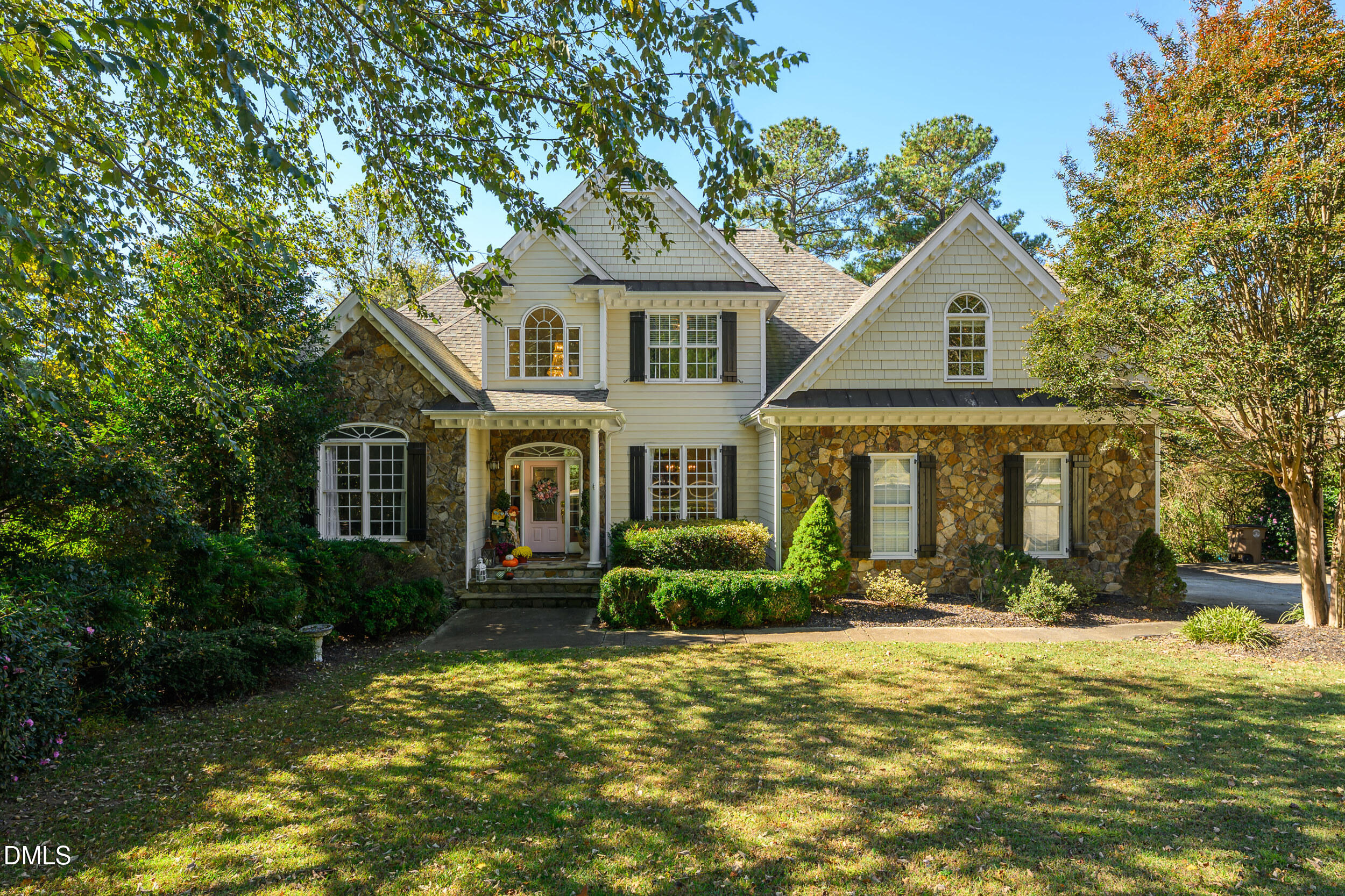 2613 Forest Lake Court