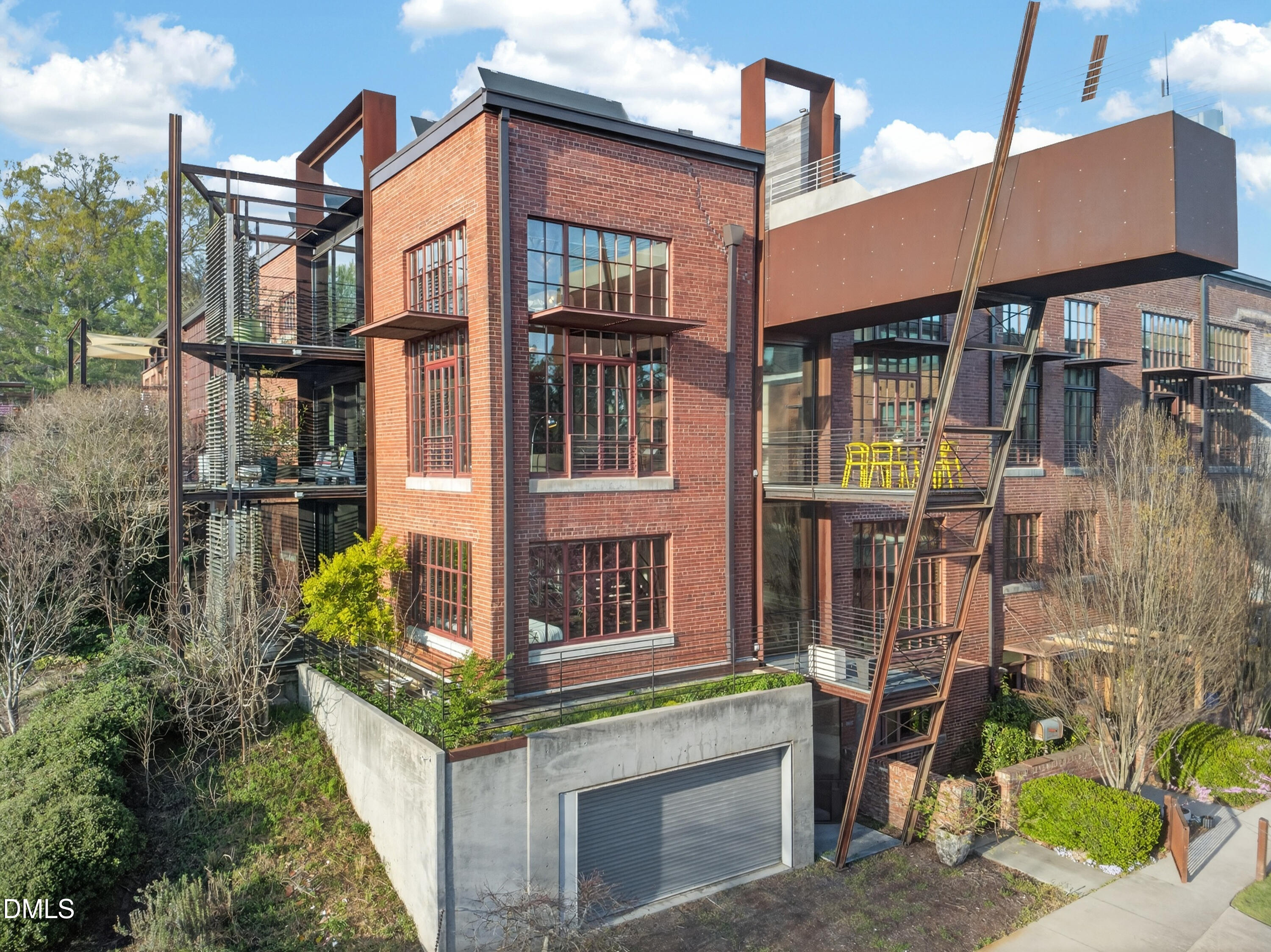 1880 Sissipahaw Way C-200
