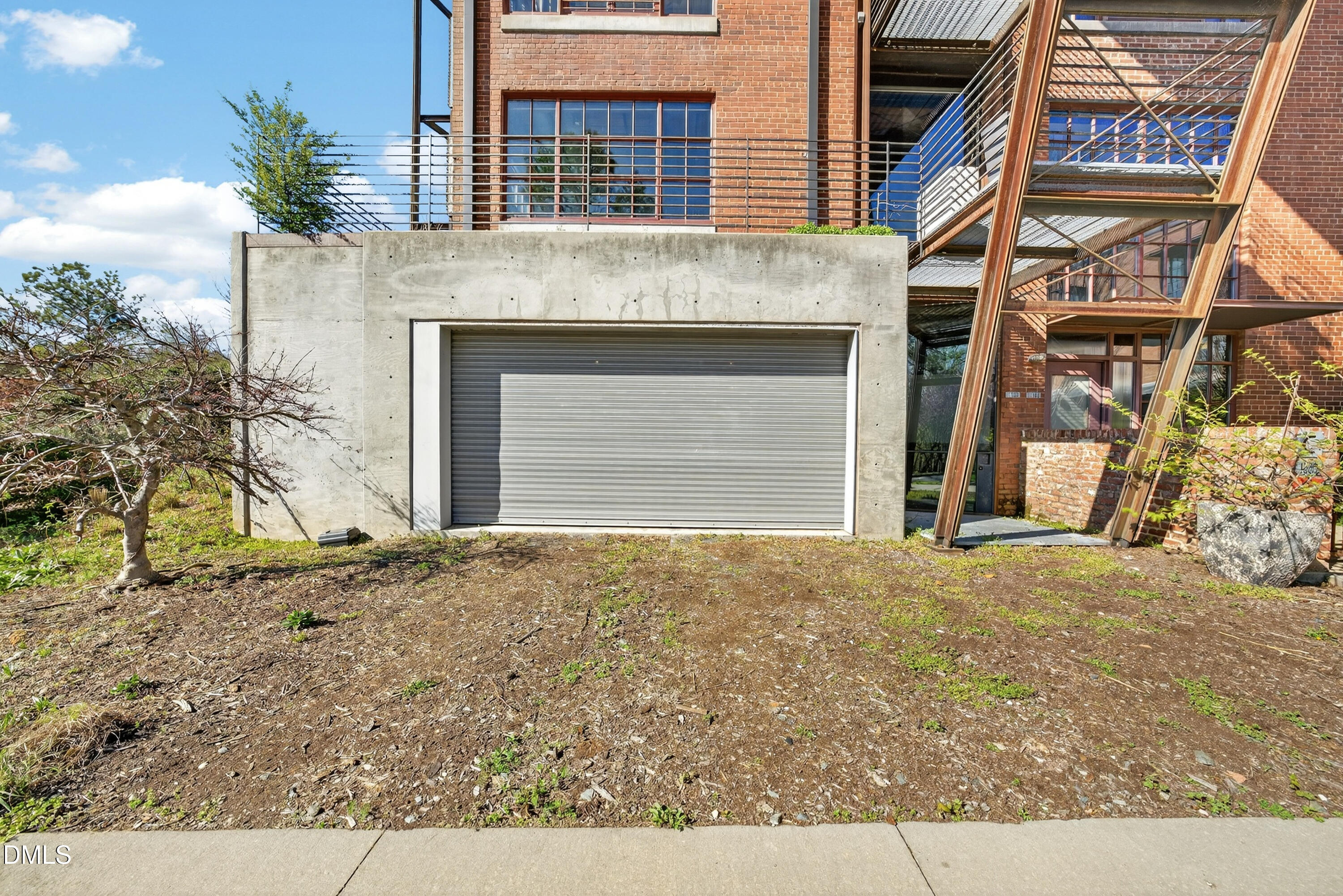 1880 Sissipahaw Way C-200