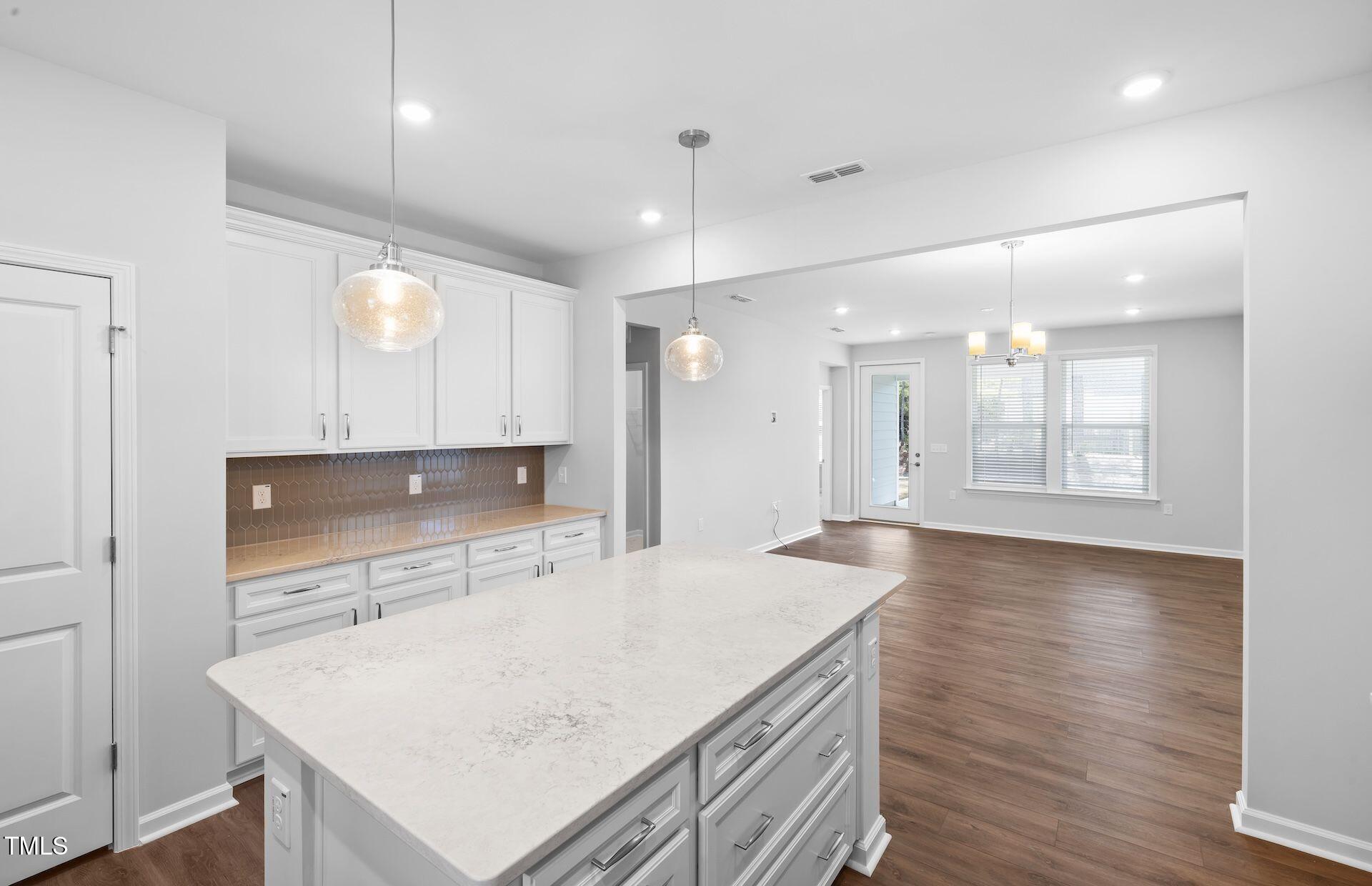 2328 Beeblossom Place