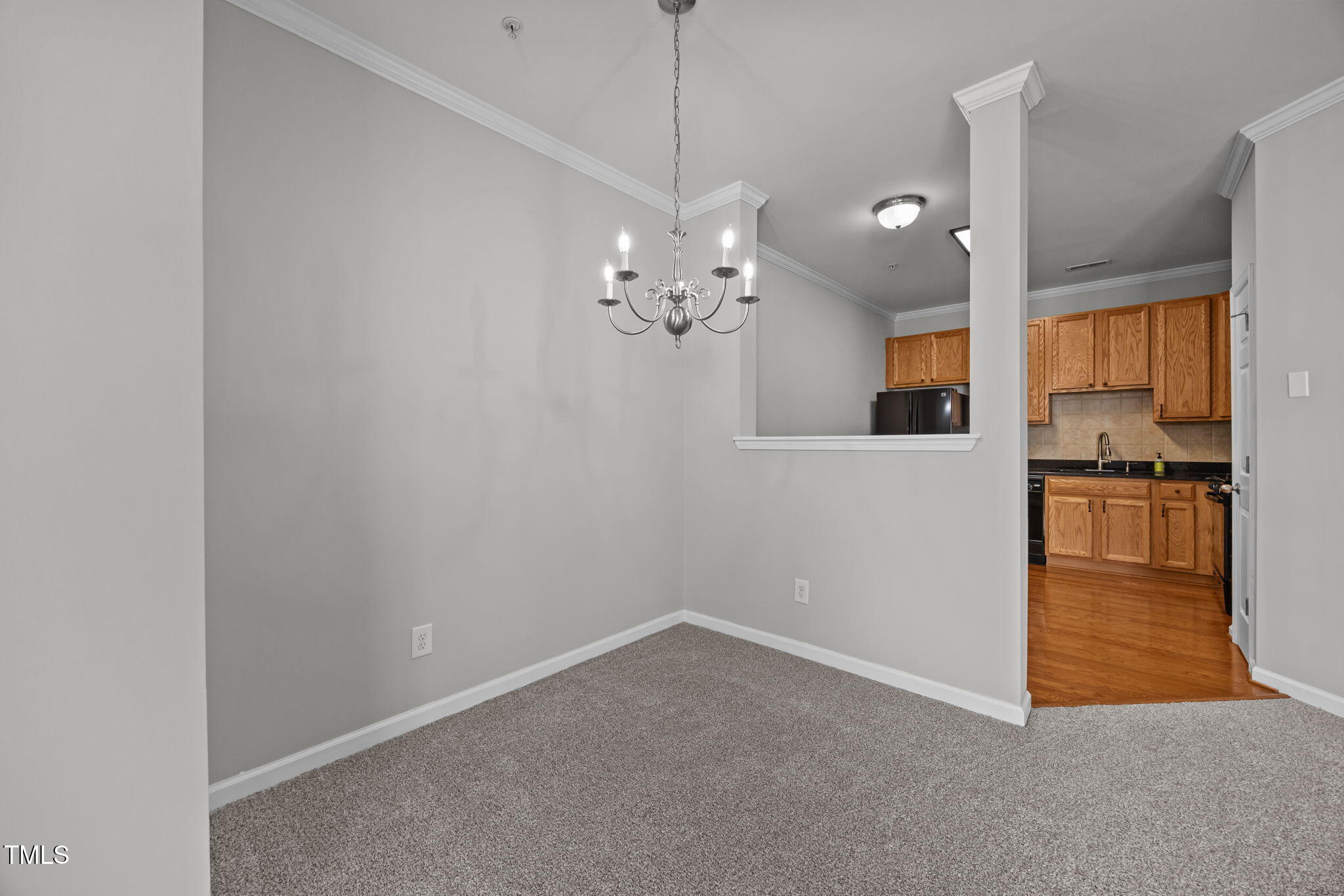 2220 Valley Edge Drive 106