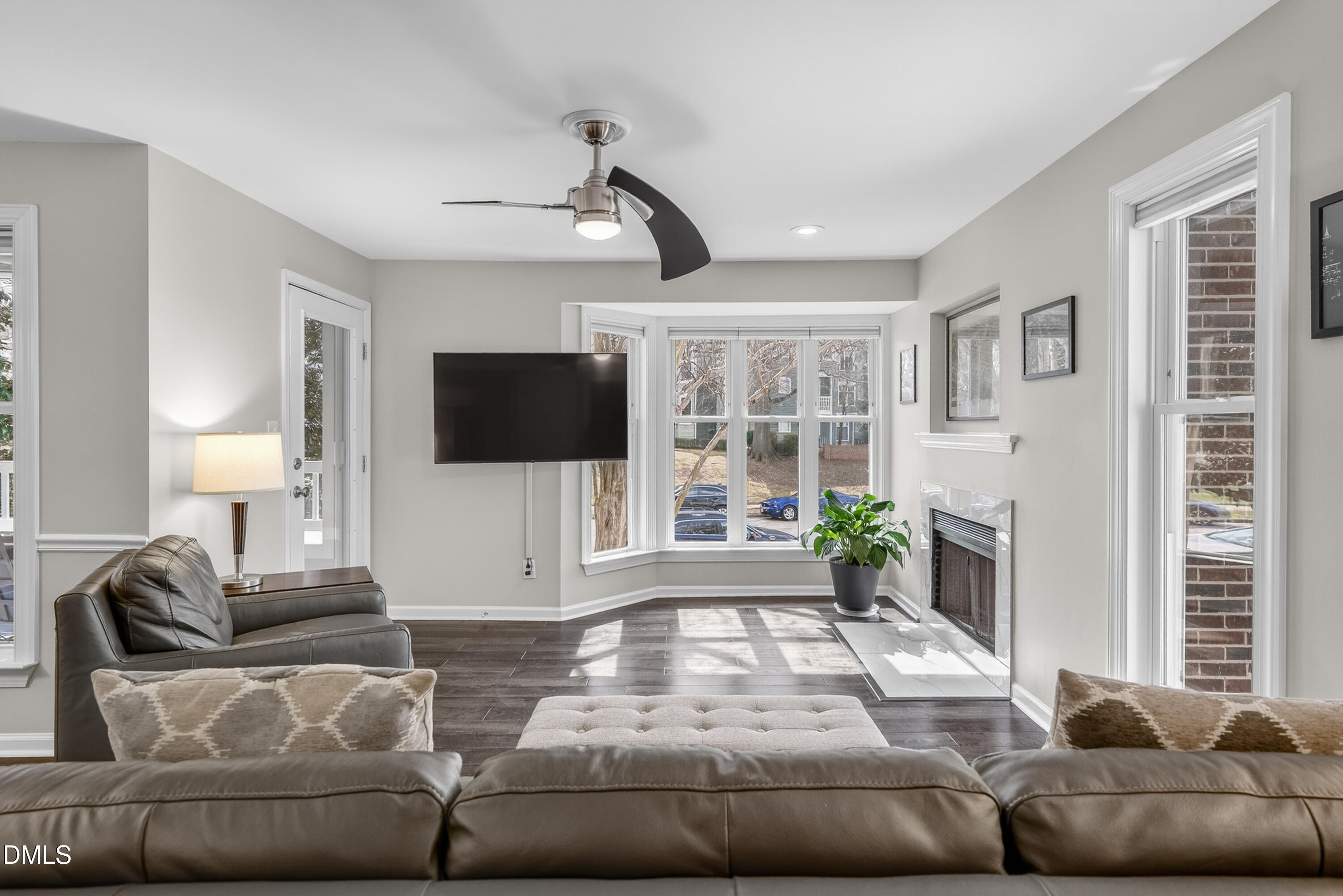 1031 Wirewood Drive 202