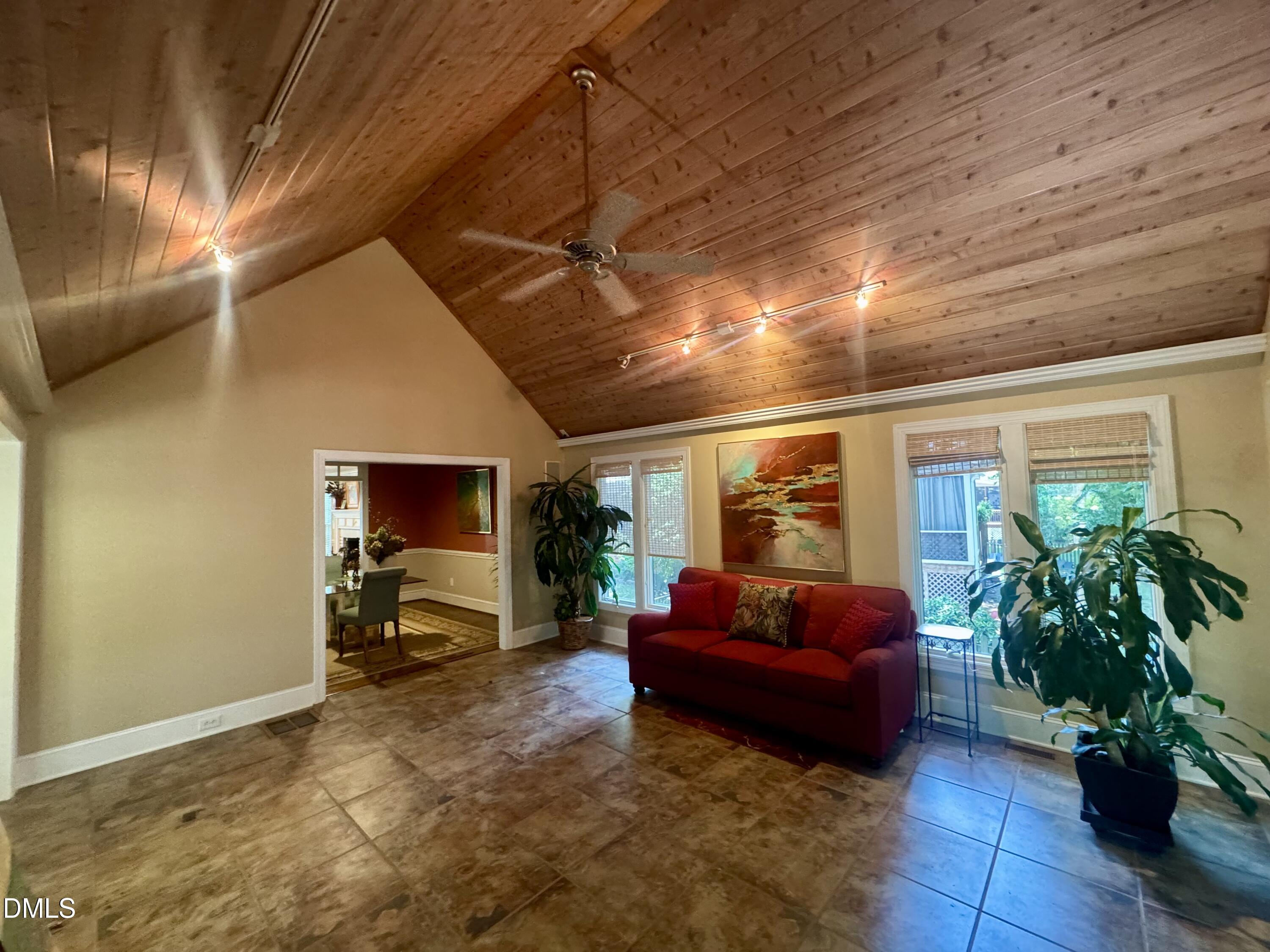 2698 Brisbayne Circle