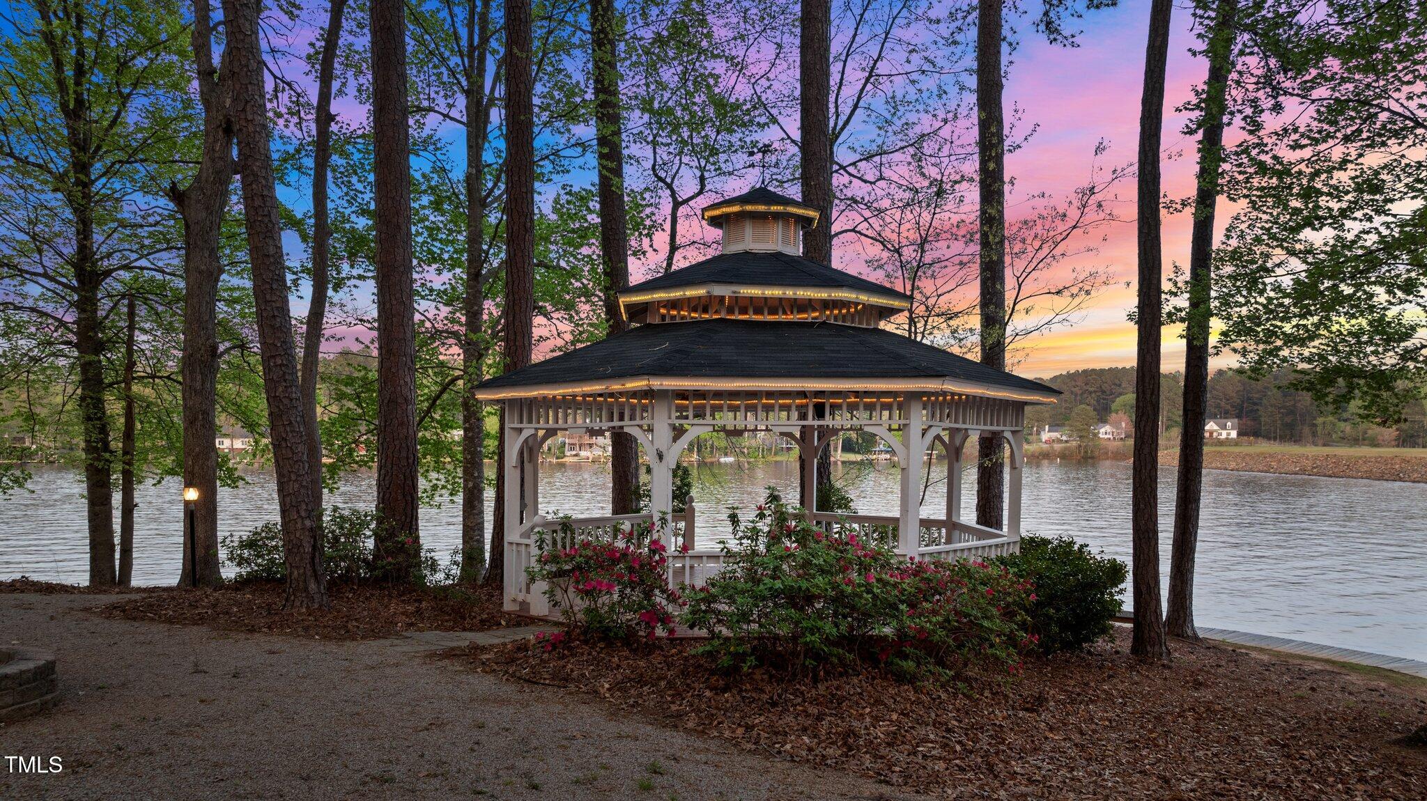 104 Stage Line Cove
